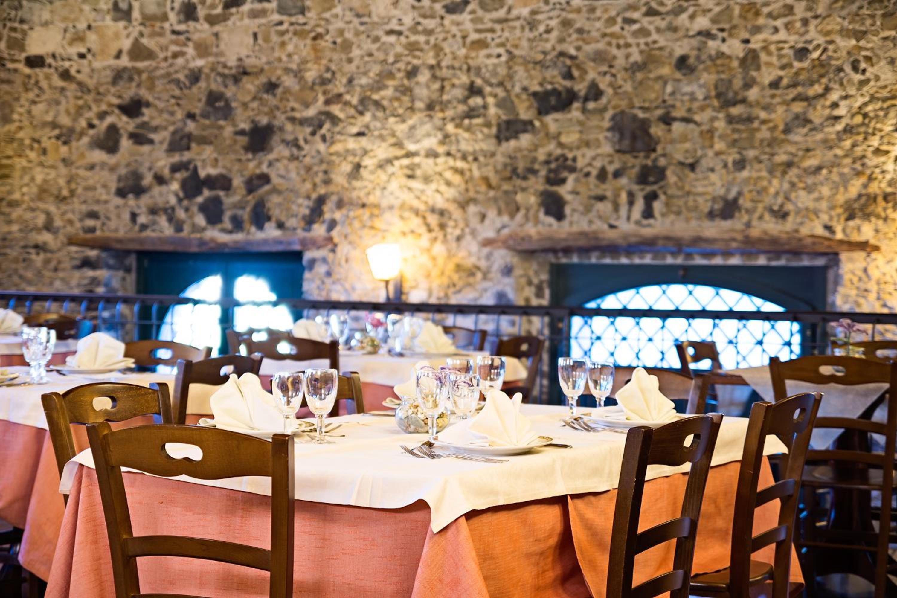 Antico Borgo Etneo Country Hotel