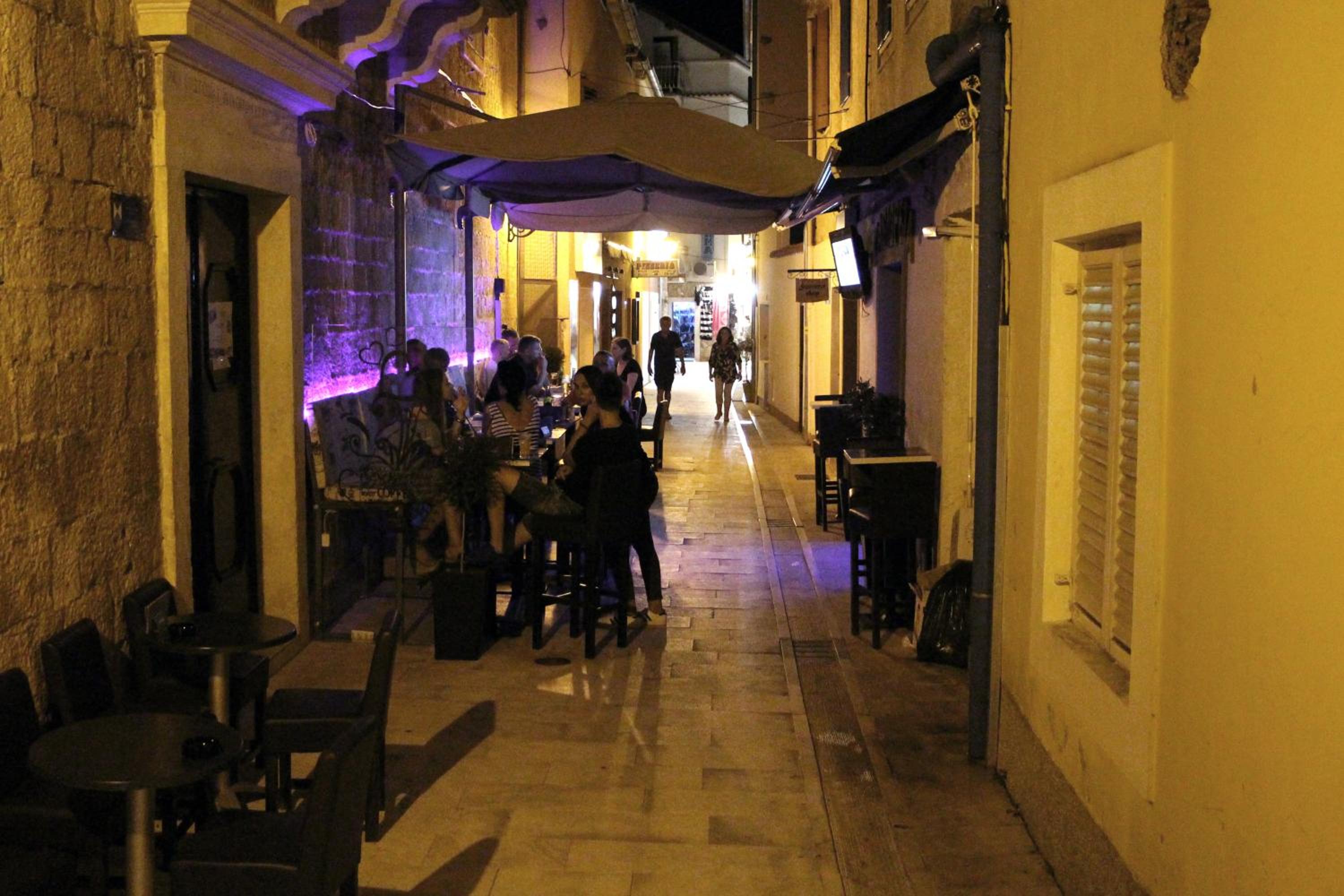 Photo 42