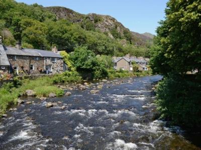 bryn cilio view 4