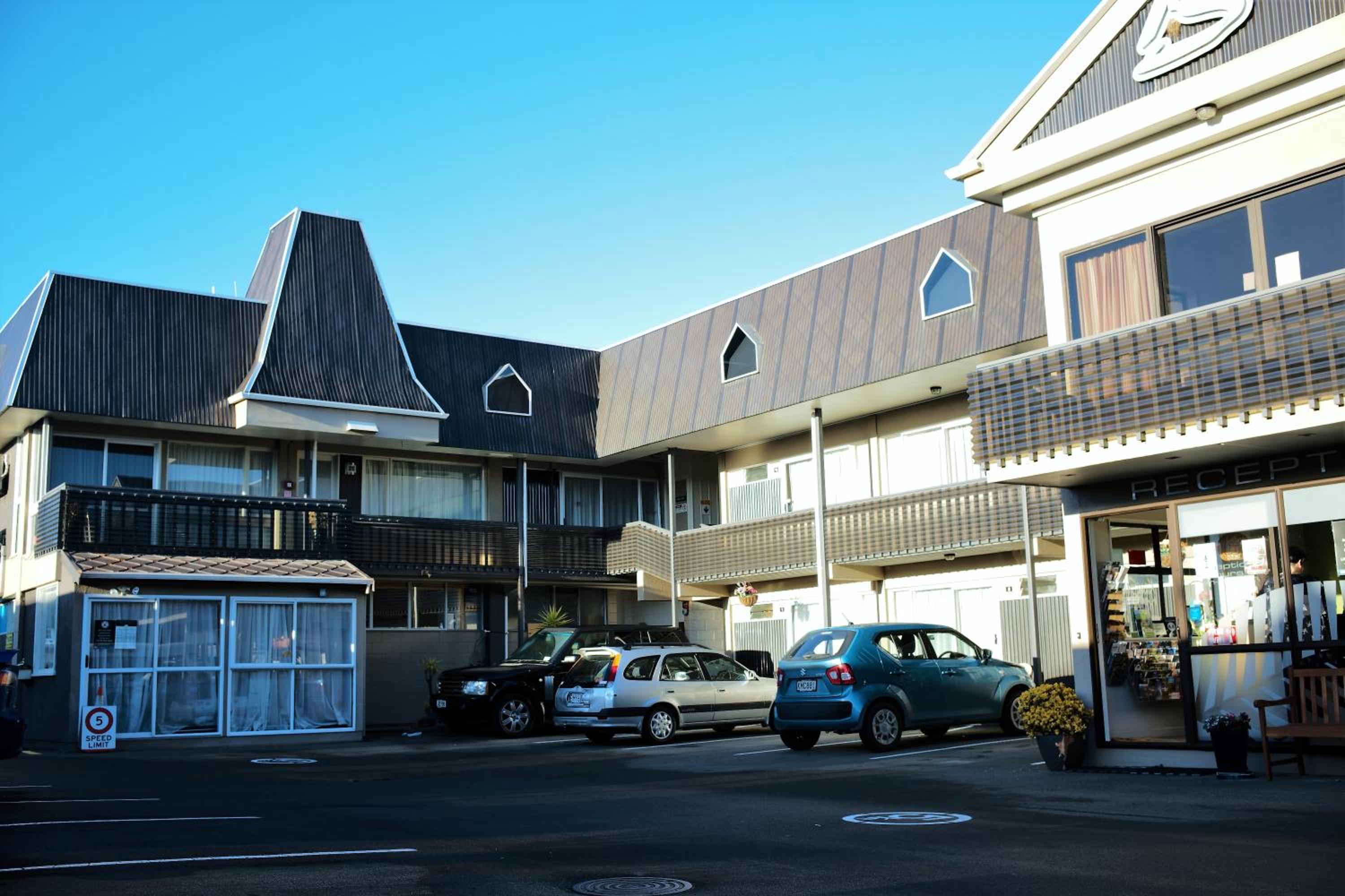 Kiwi Studios Motel view 4