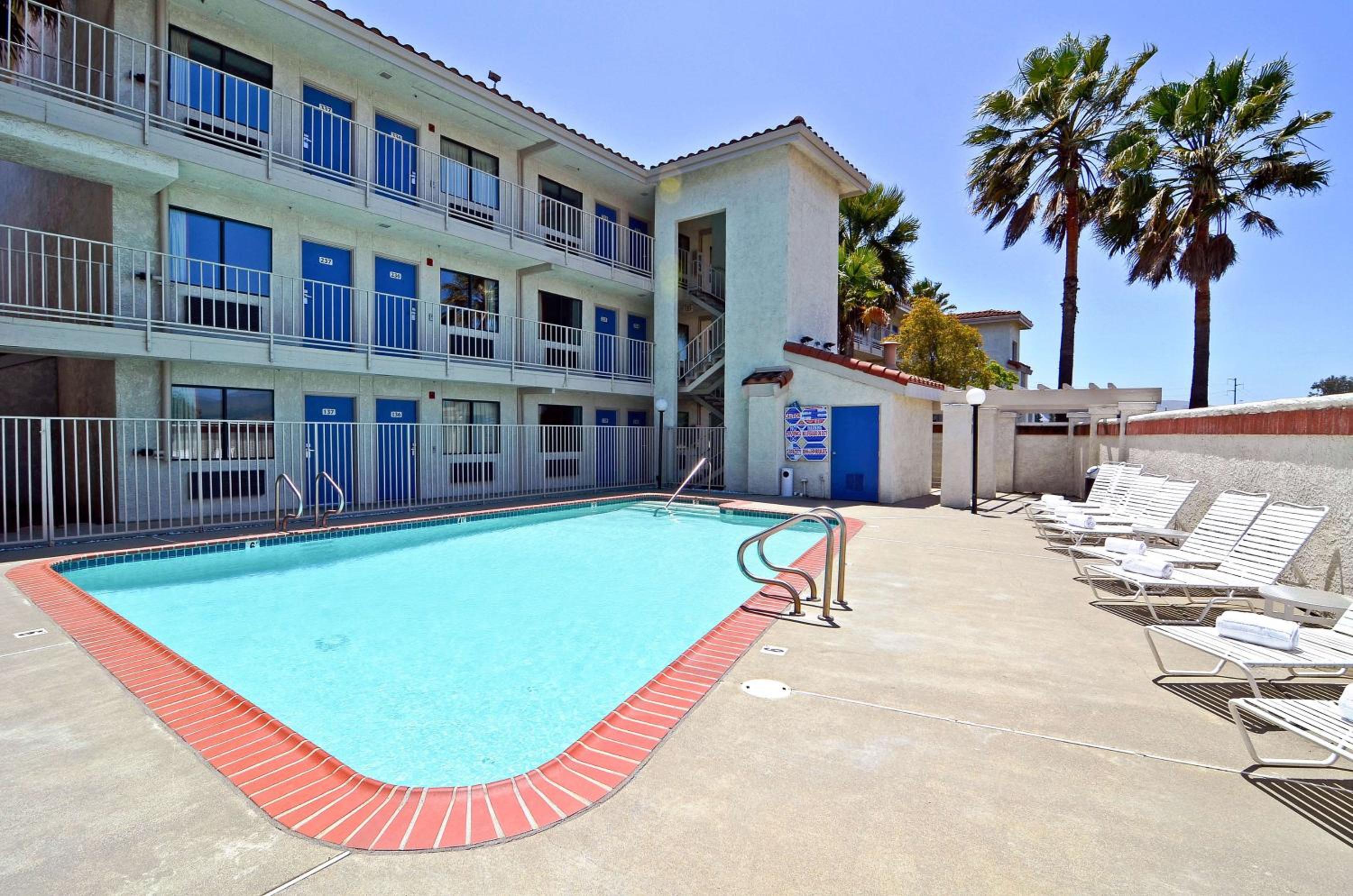 Fairfield Vacations - Motel 6-Fairfield, CA - Napa Valley - Property Image 32