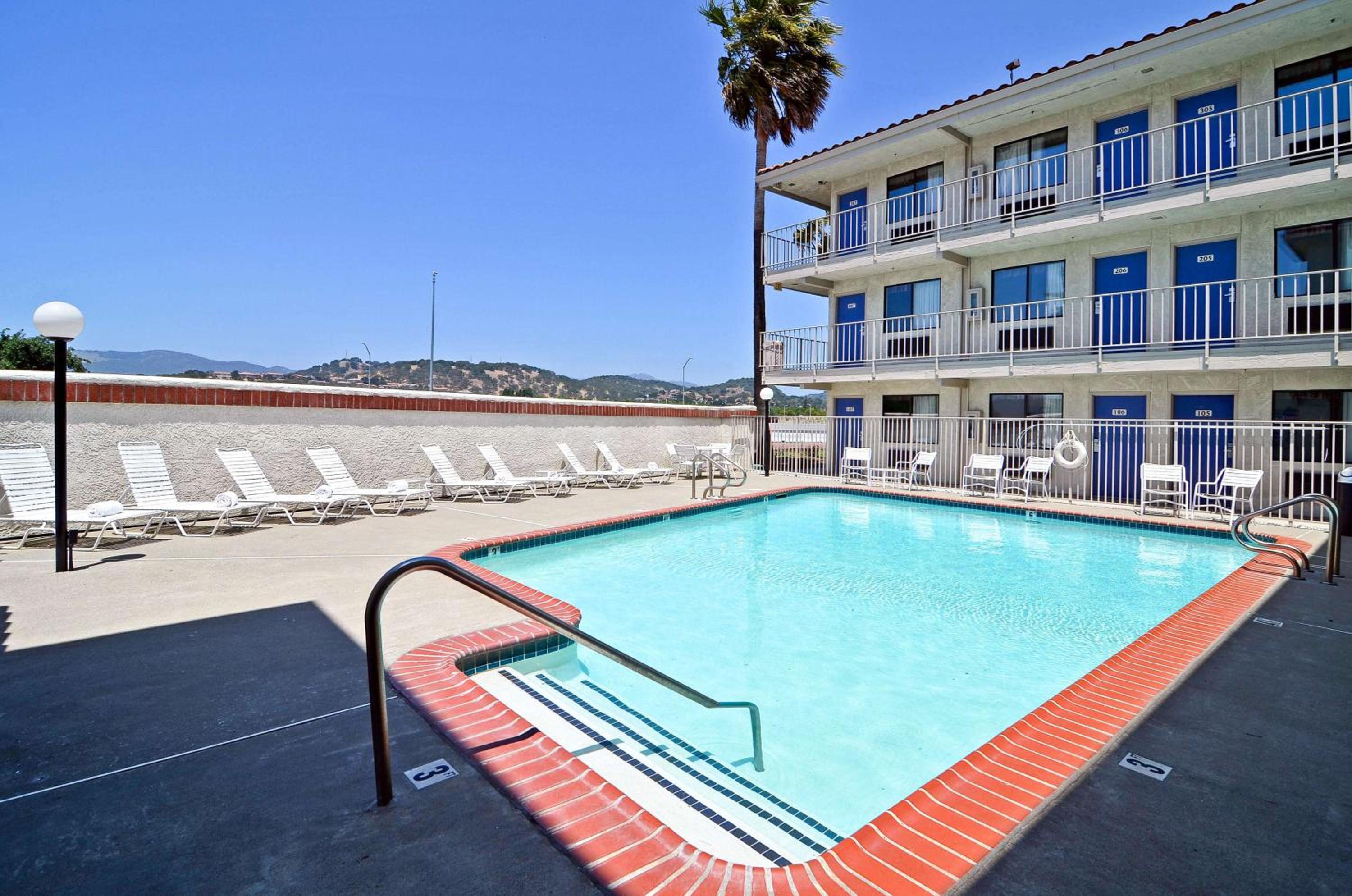 Fairfield Vacations - Motel 6-Fairfield, CA - Napa Valley - Property Image 24