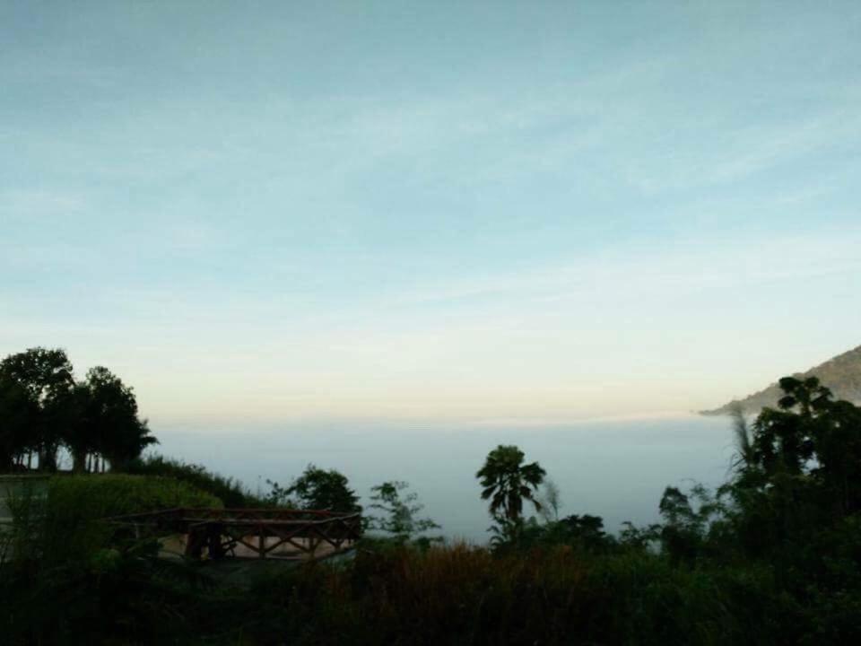 Thanorm Rak Resort