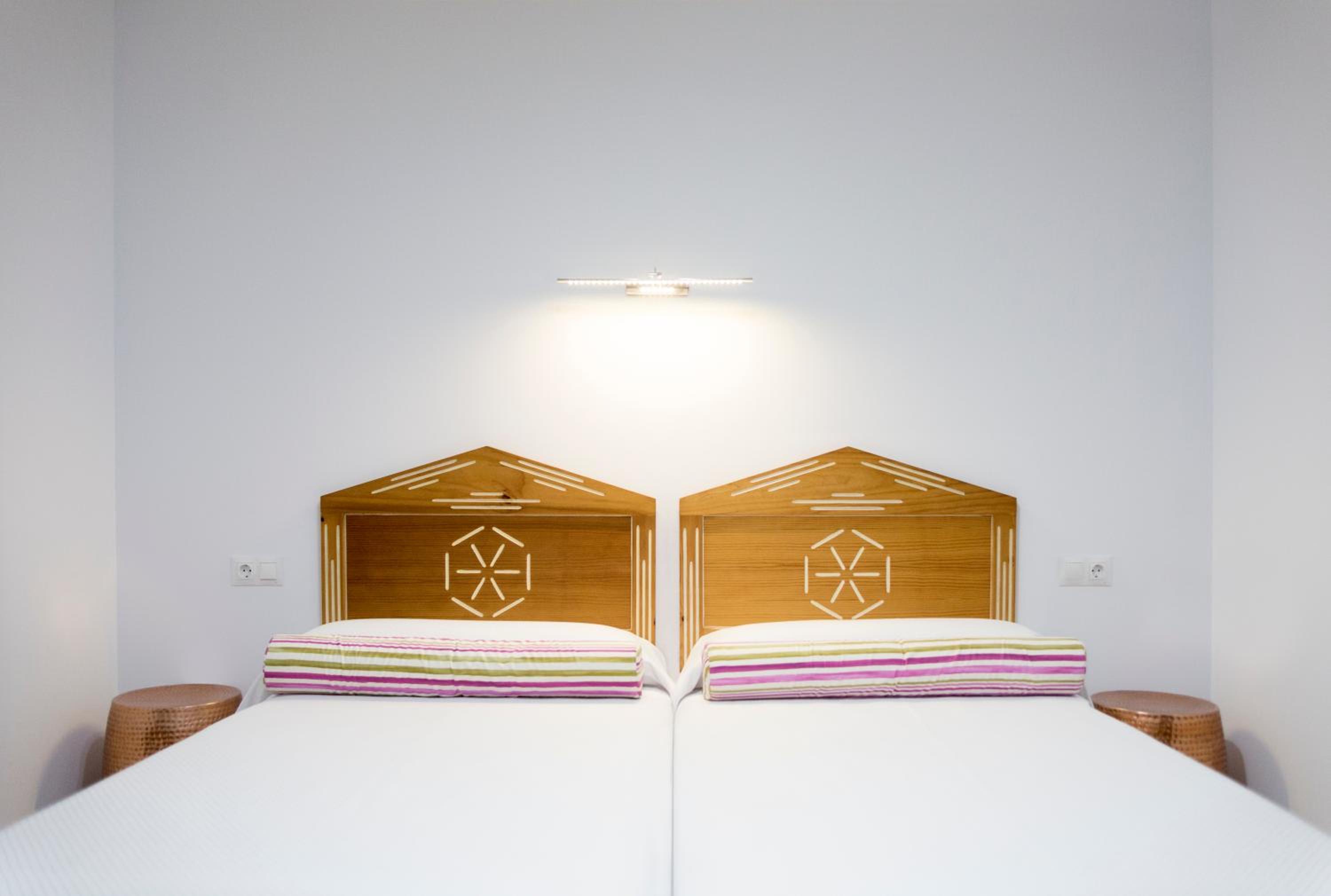 Hostal Alhambra - Adults Only