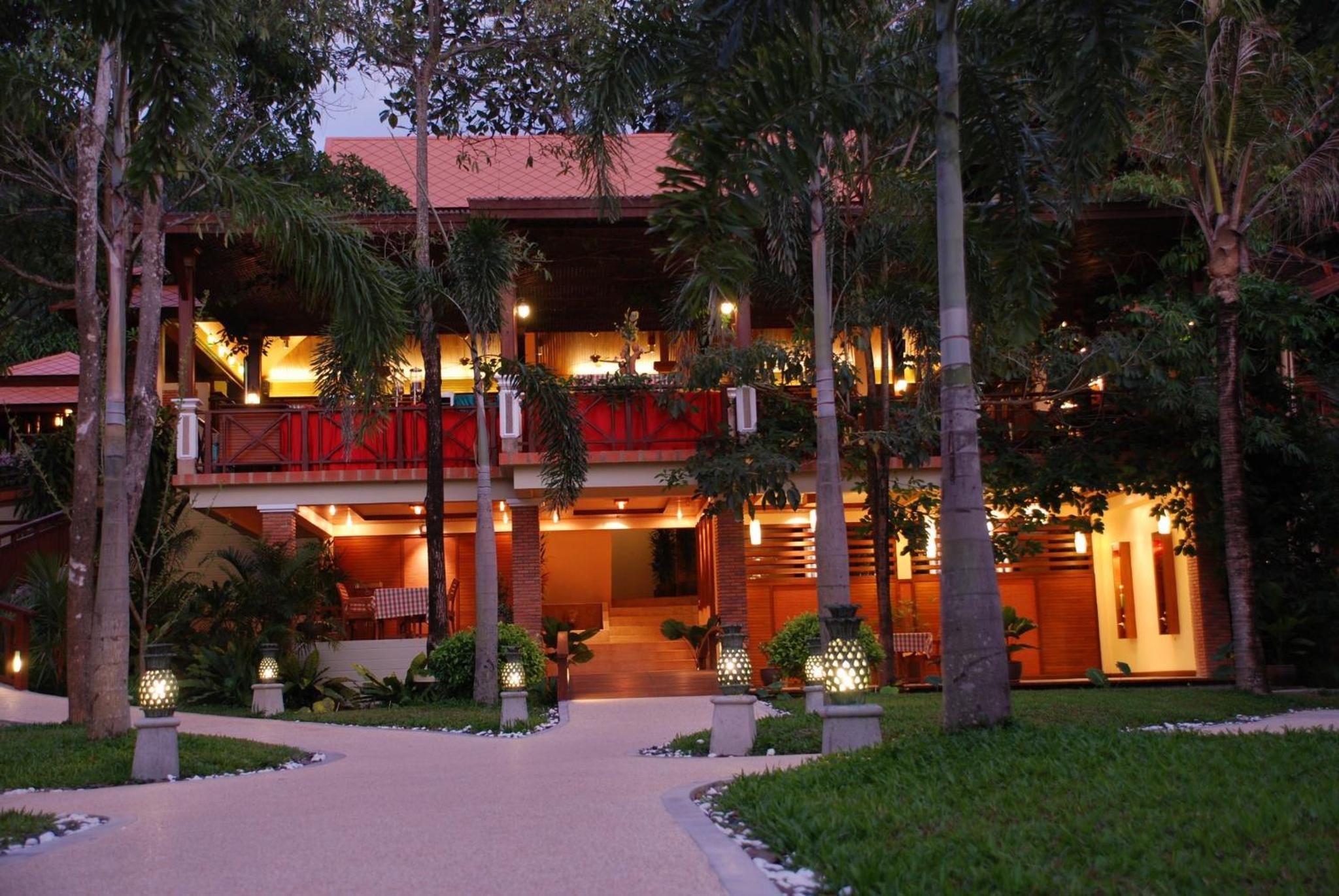 Khaolak Bayfront Resort