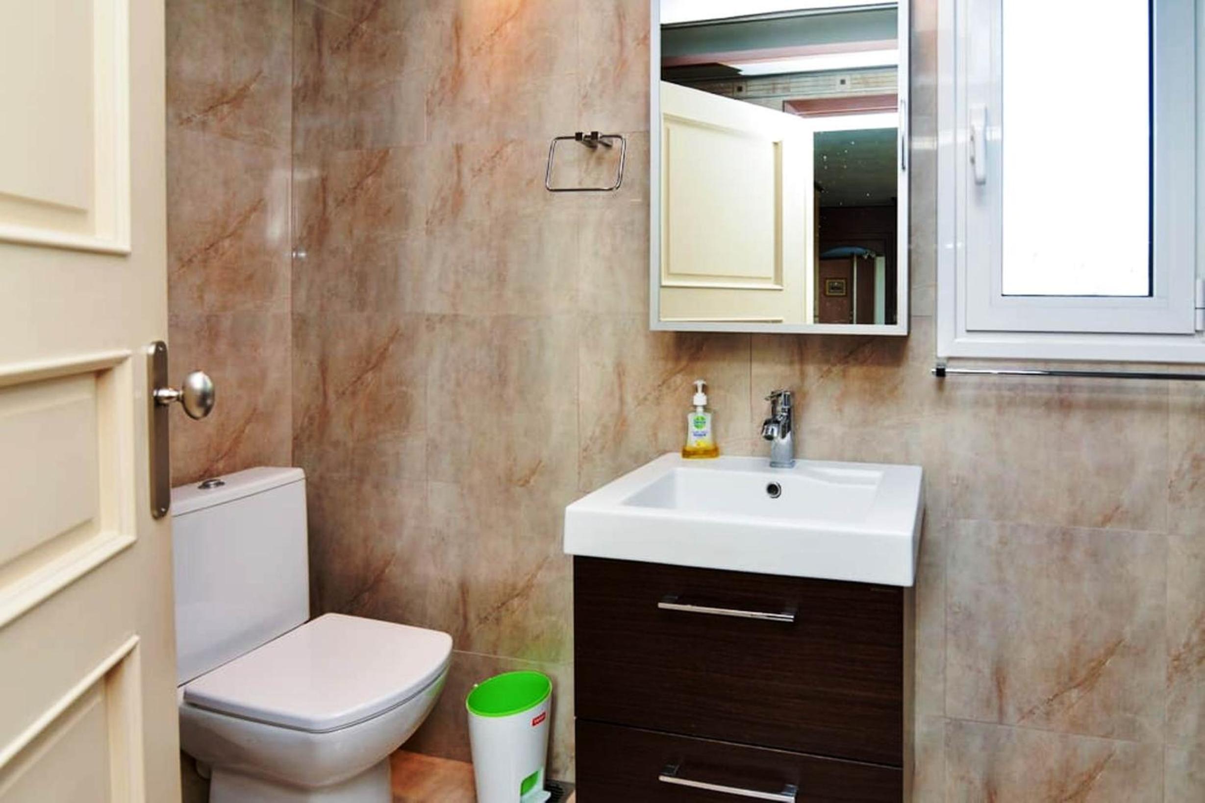 165 sm 4BR Penthouse Maisonette Apartment