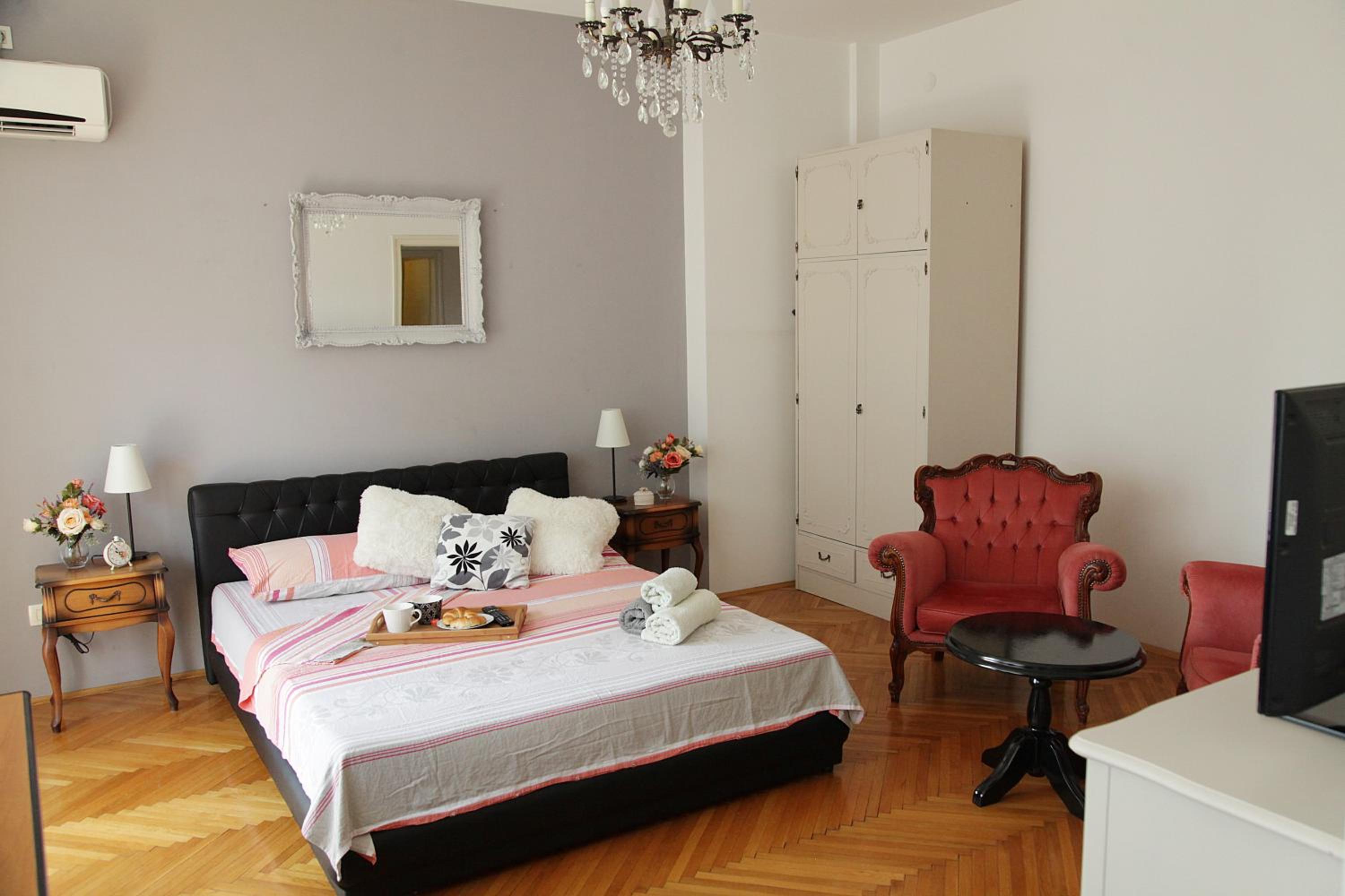 London Apartment