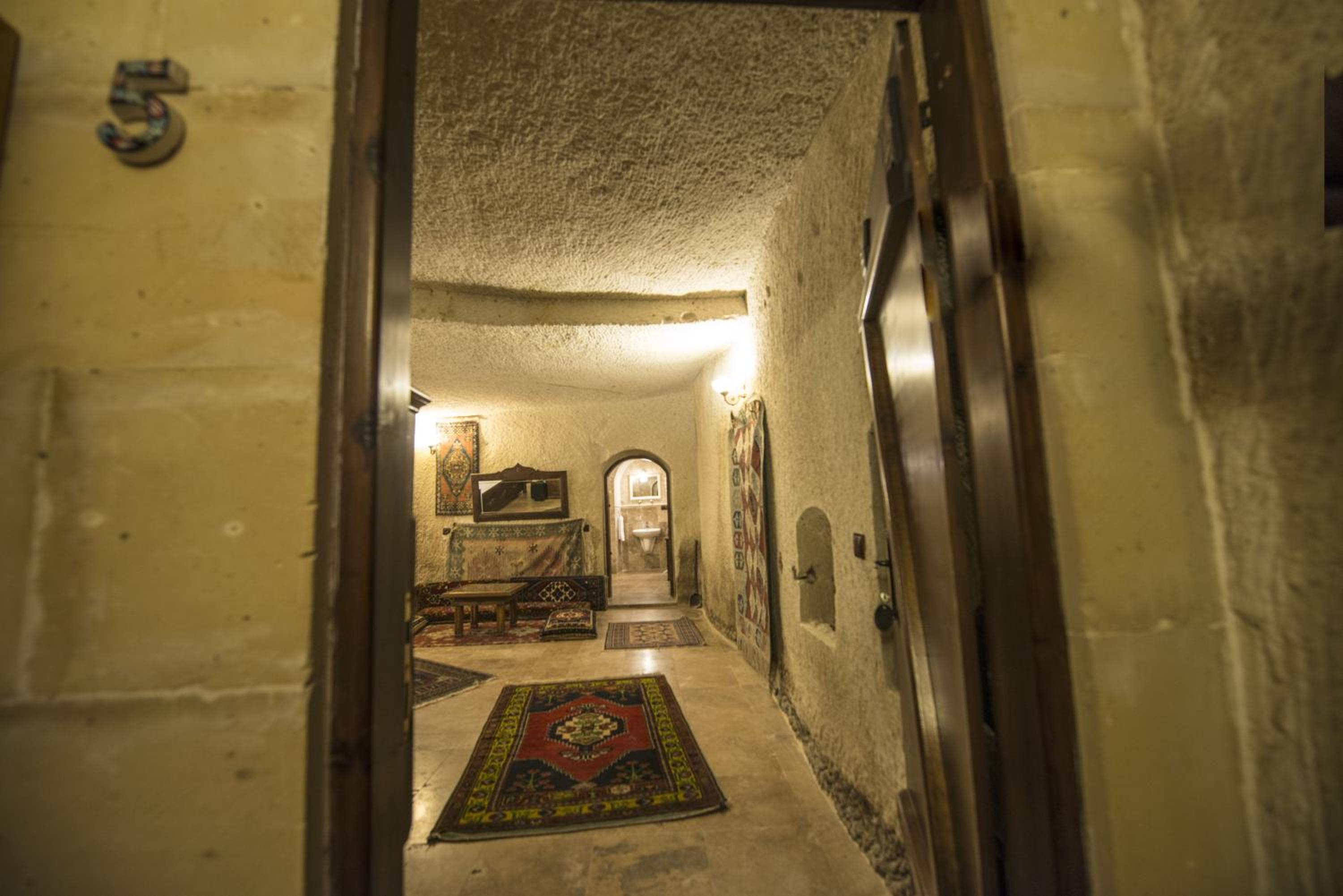 Vineyard Cave Hotel - Image 101