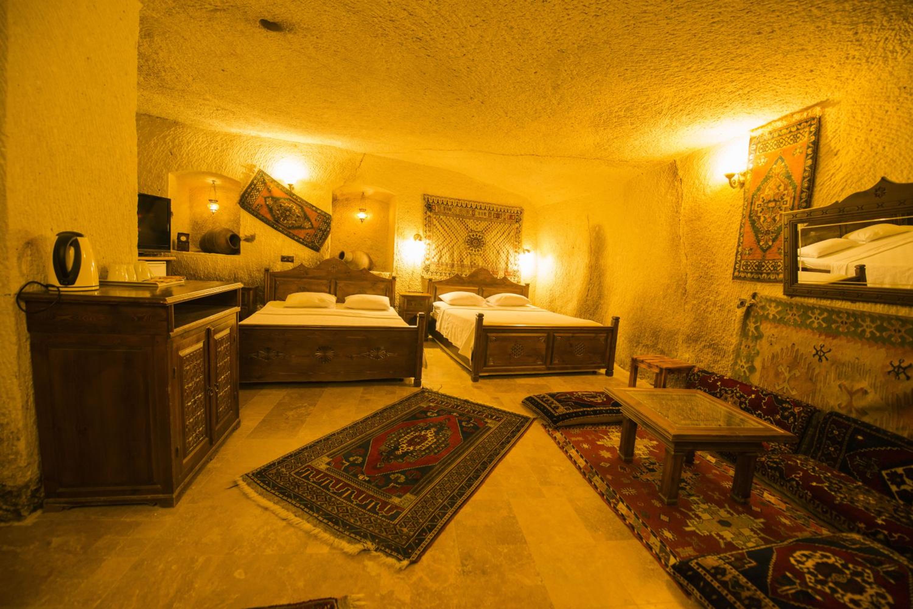 Vineyard Cave Hotel - Image 100