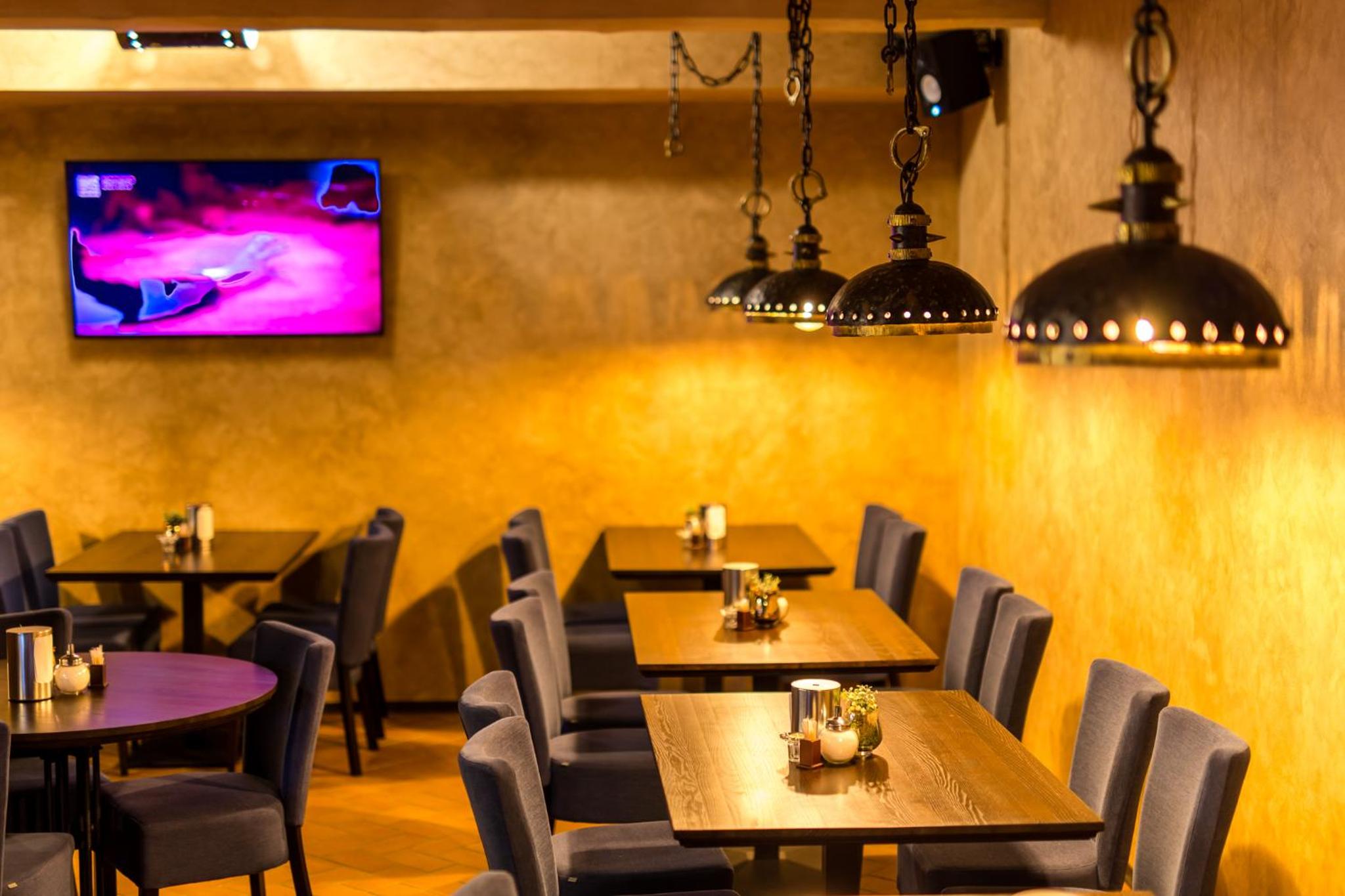 restaurant