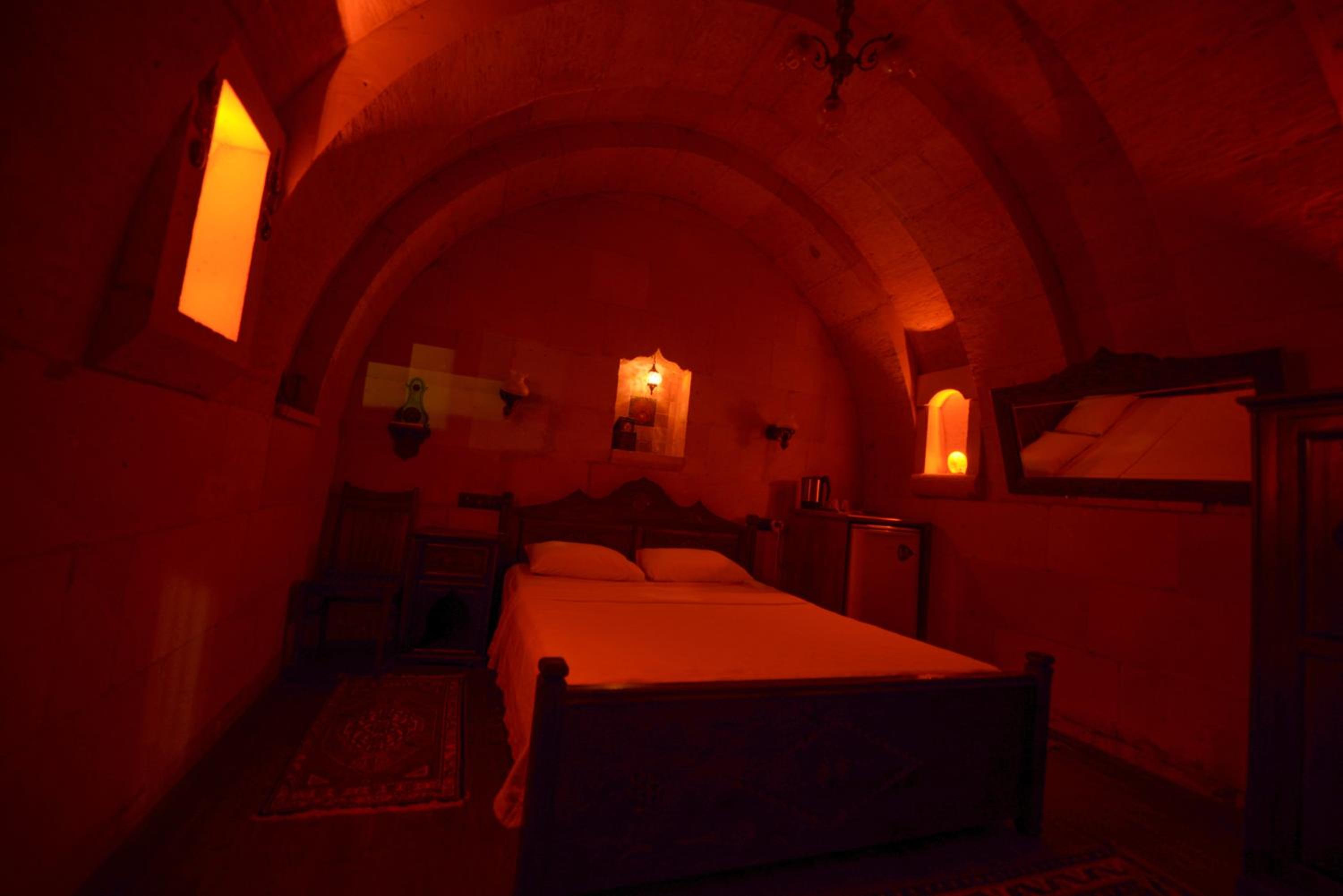 Vineyard Cave Hotel - Image 81