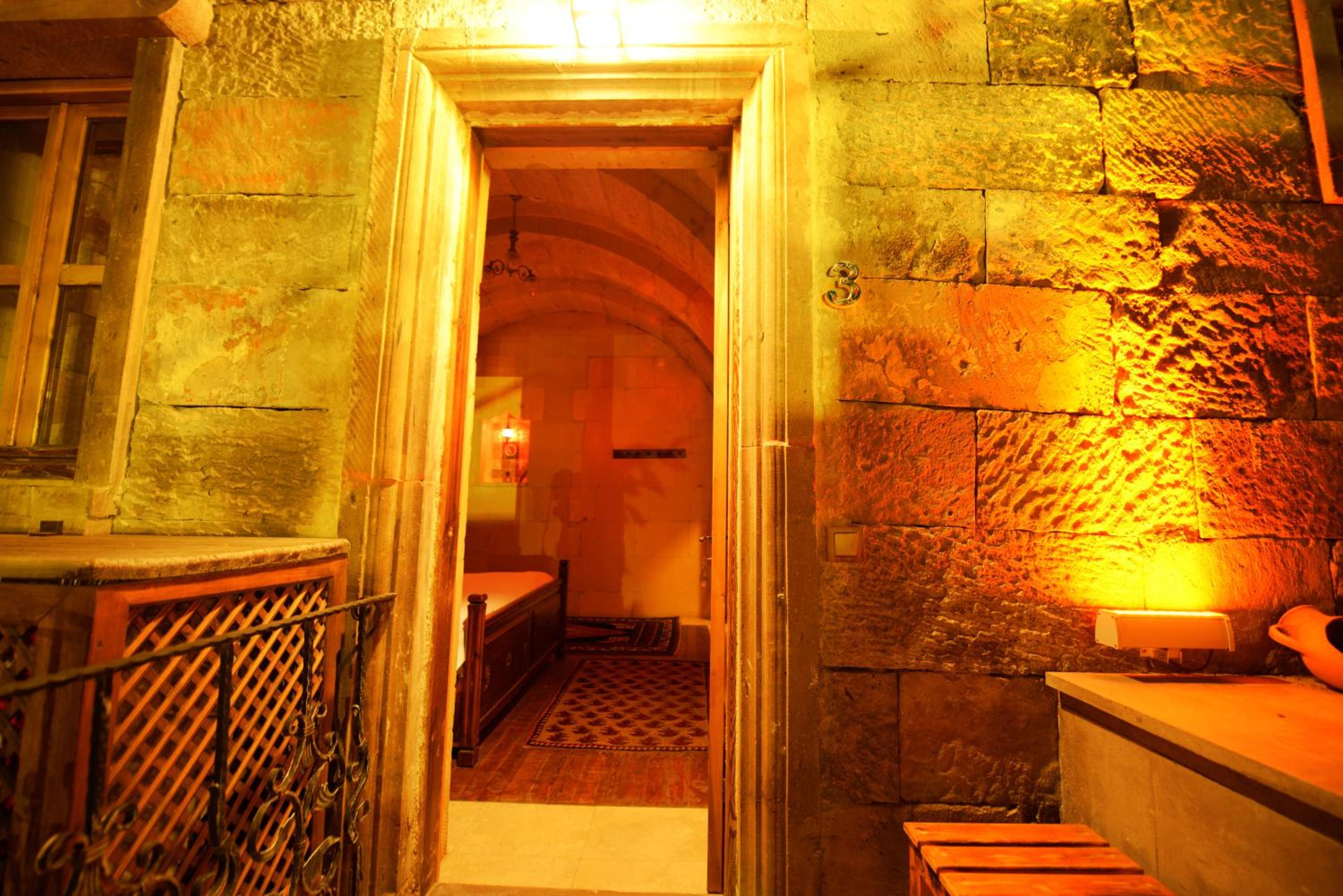 Vineyard Cave Hotel - Image 42