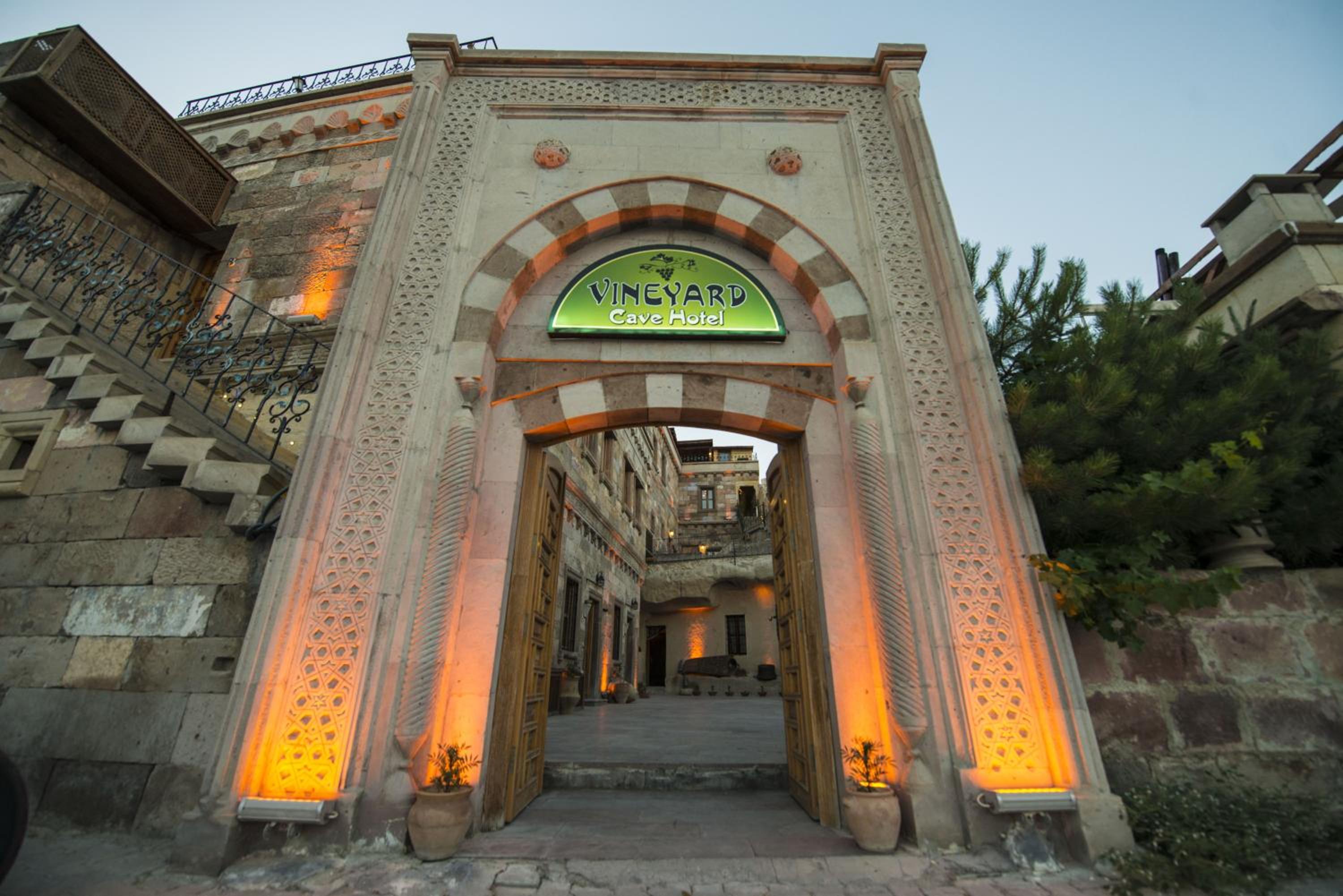 Vineyard Cave Hotel - Image 31