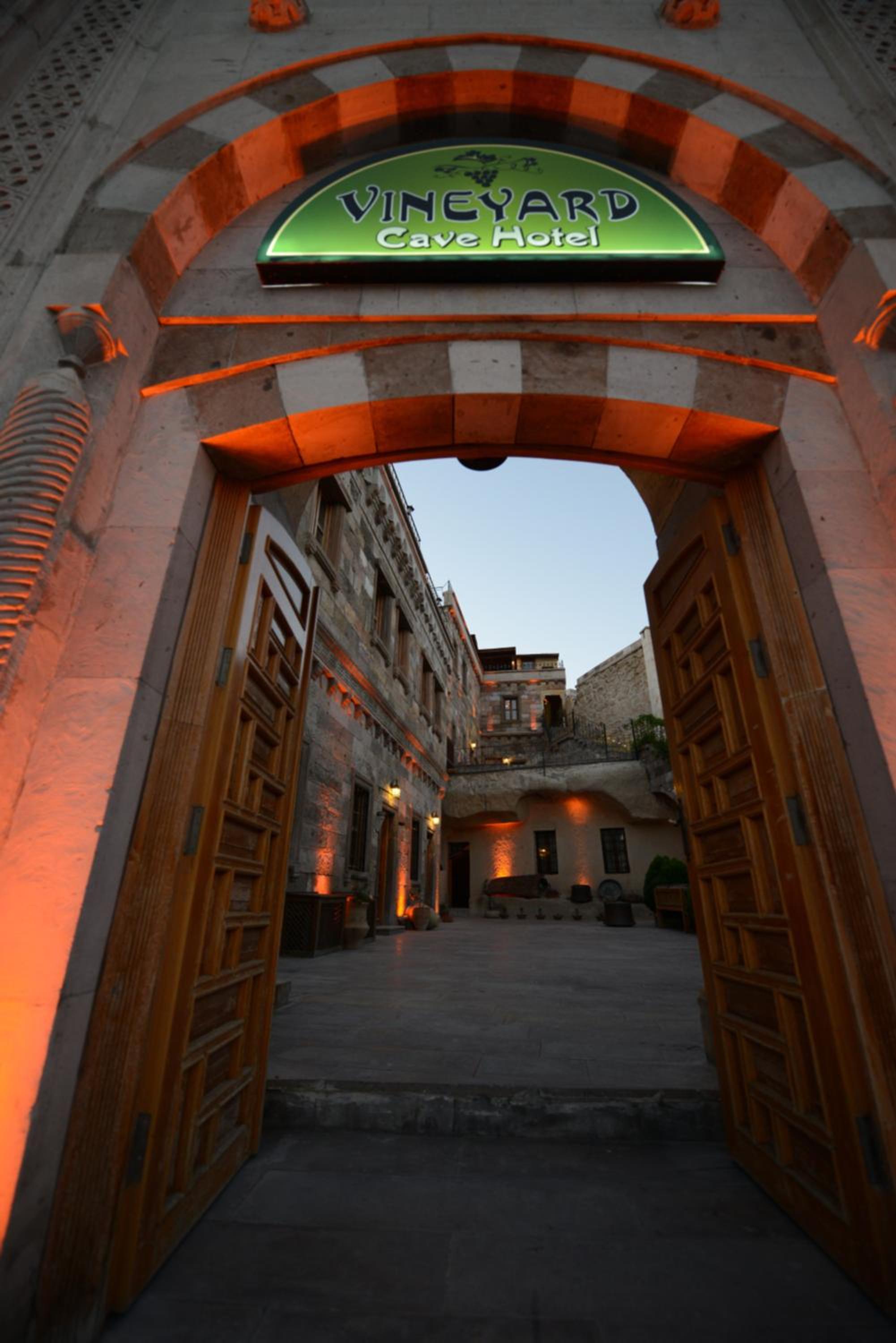 Vineyard Cave Hotel - Image 111