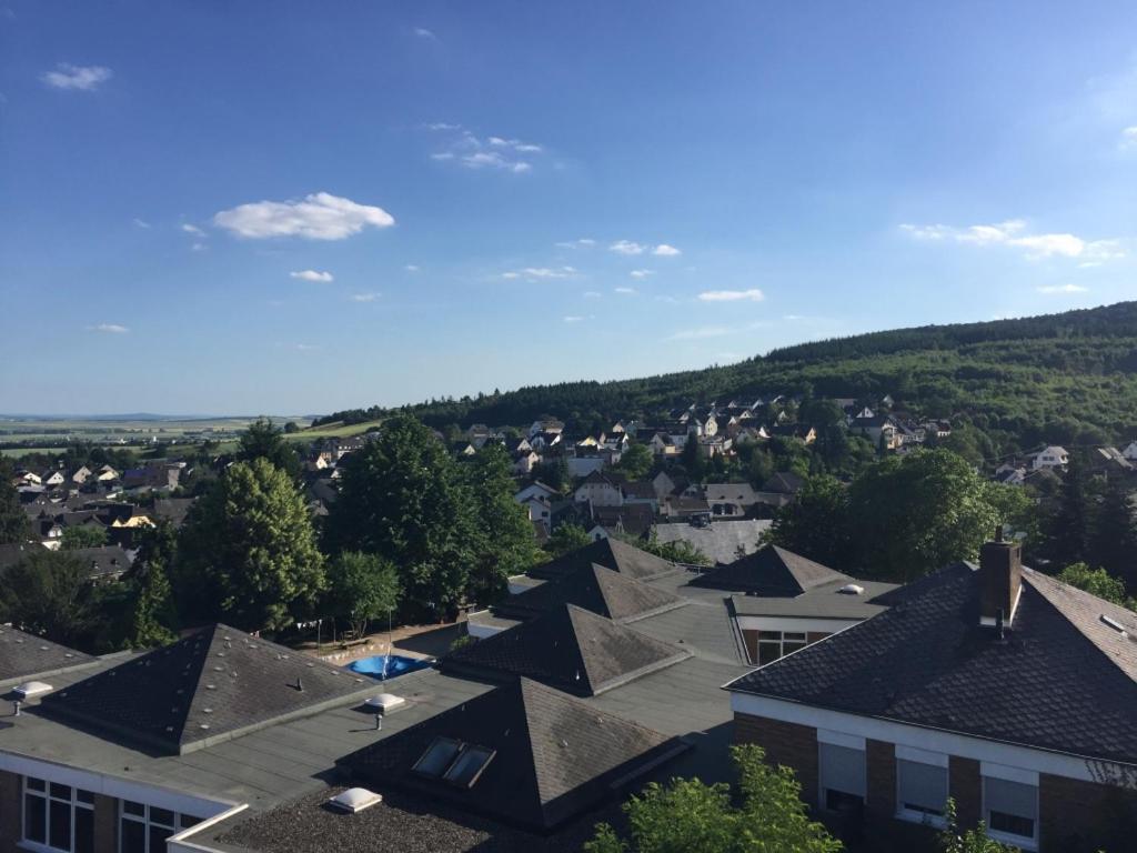 Ferienwohnungen Pellenzblick - Wohnen auf Zeit -