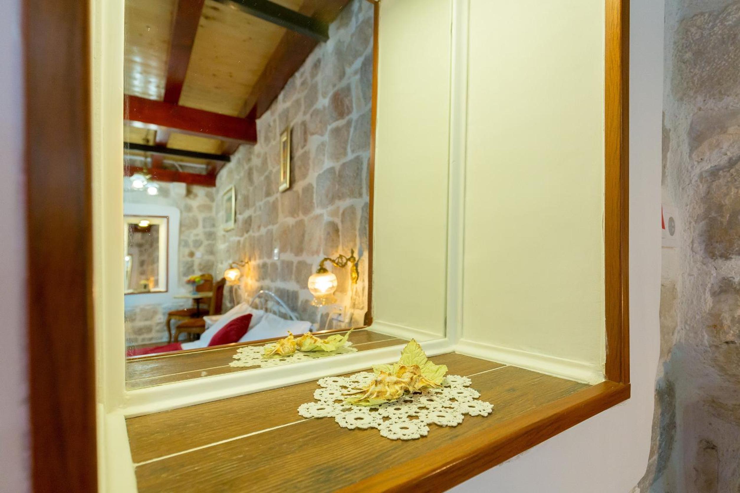 Juliette's Palace Studios