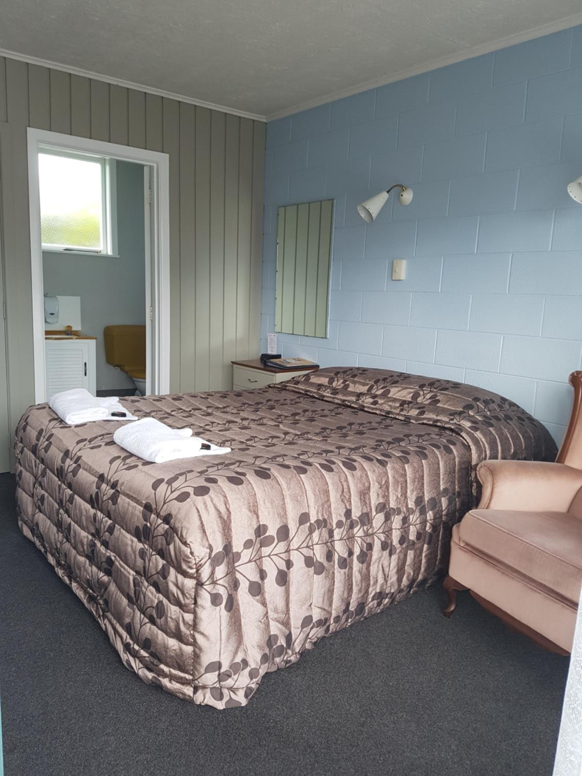 Camberley Court Motel