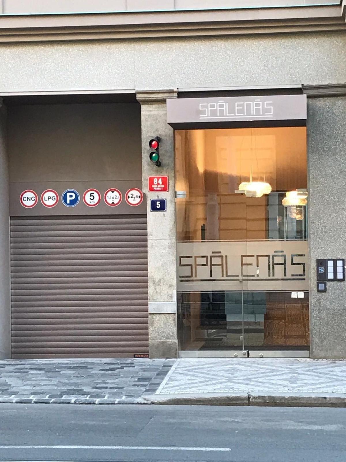 Luxury apartment Spálená