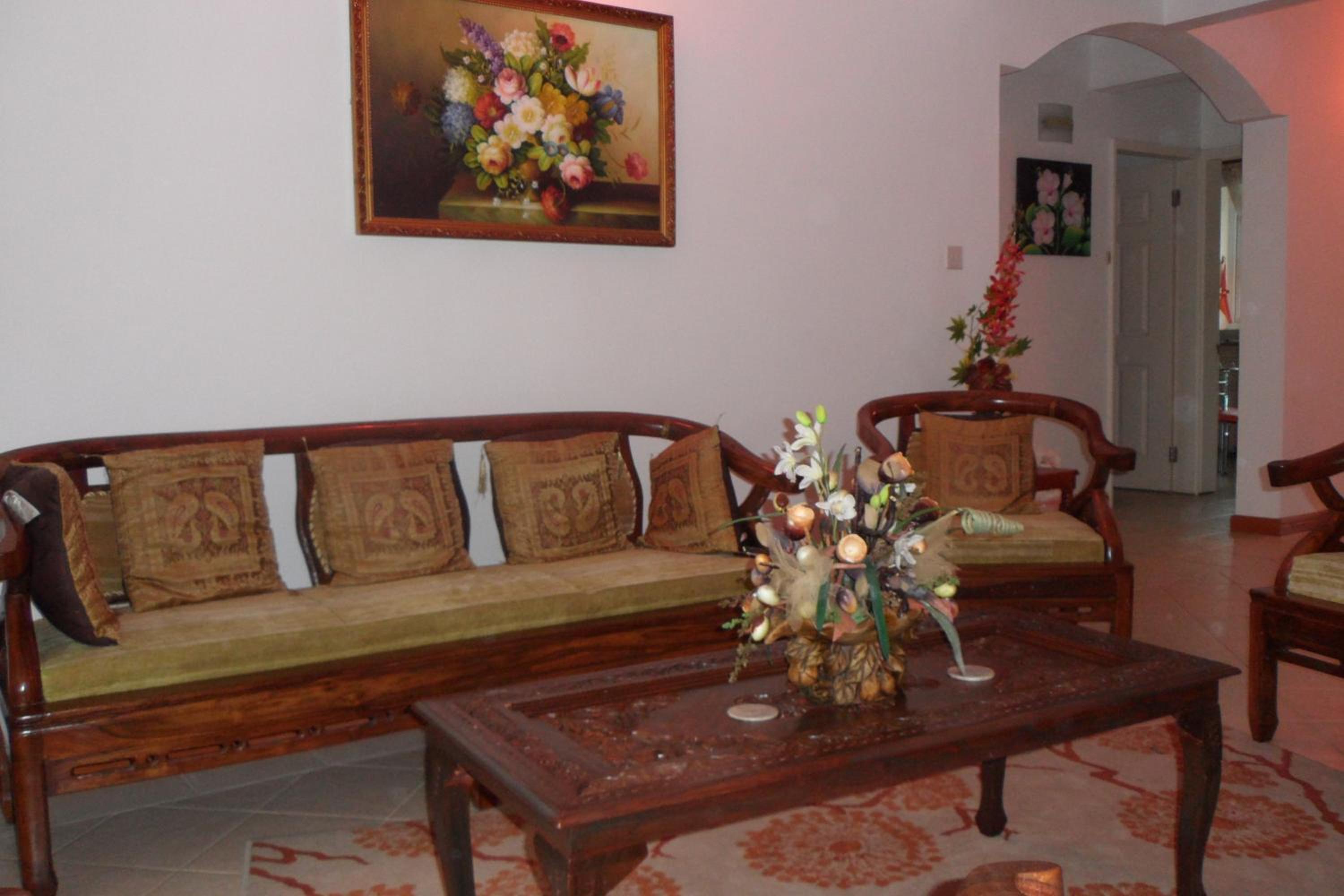 Golden Rod villa