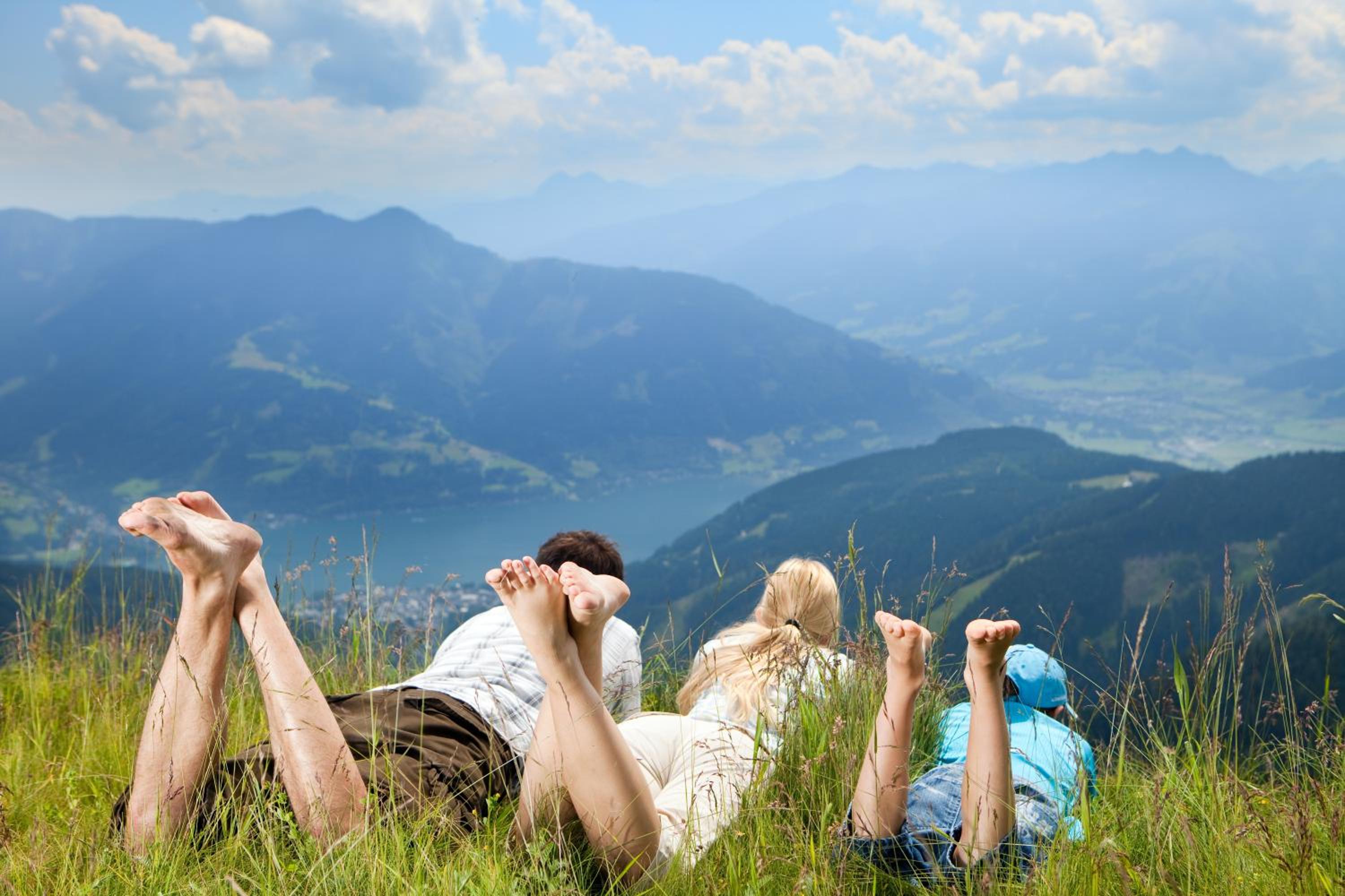 Simone's Platzerl - inklusive täglichem freien Eintritt Tauern Spa - nur 5 Gehminuten, Sommerkarte, privatem Garten mit Schwimmteich, Grill und Saunabereic