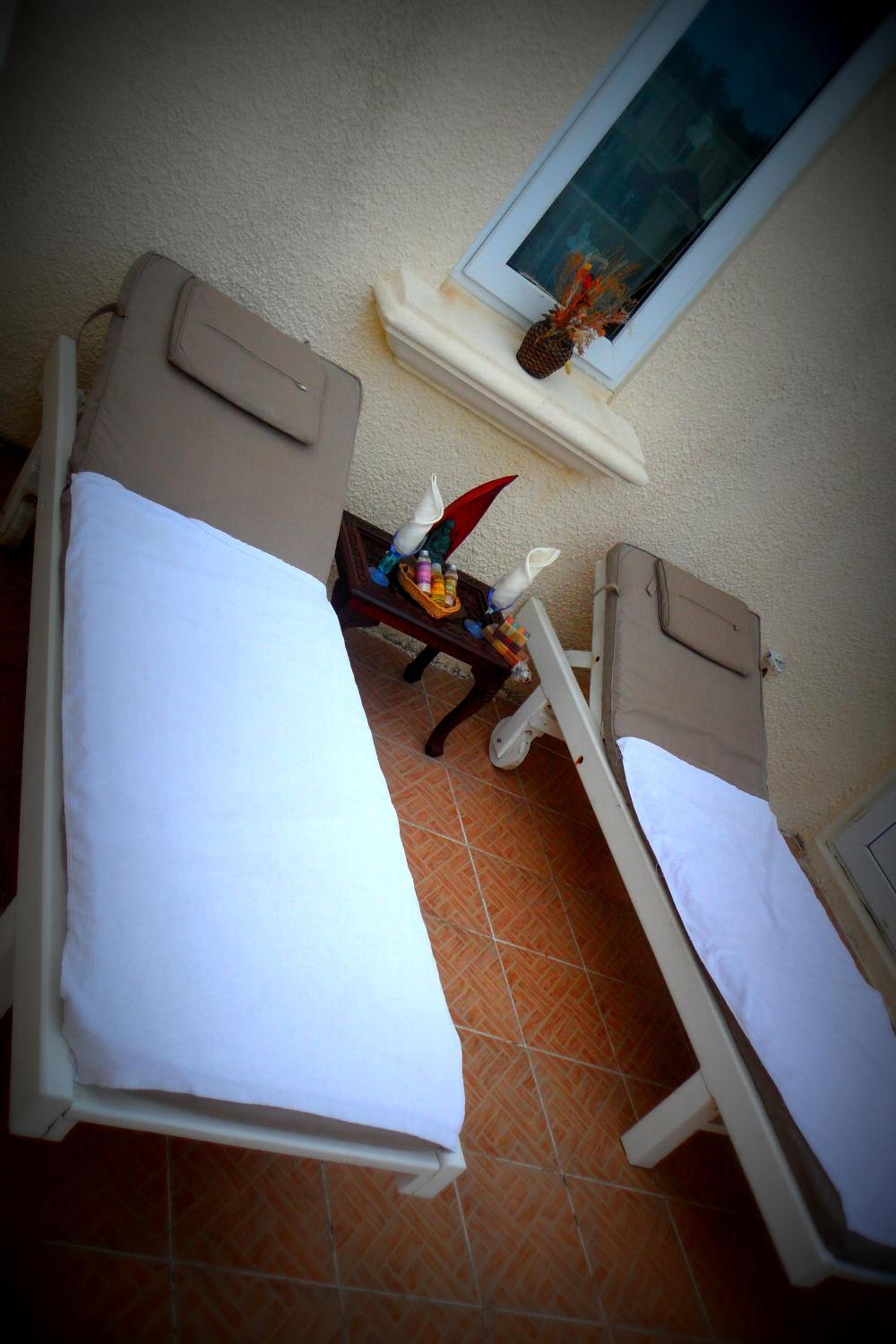 Golden Rod villa