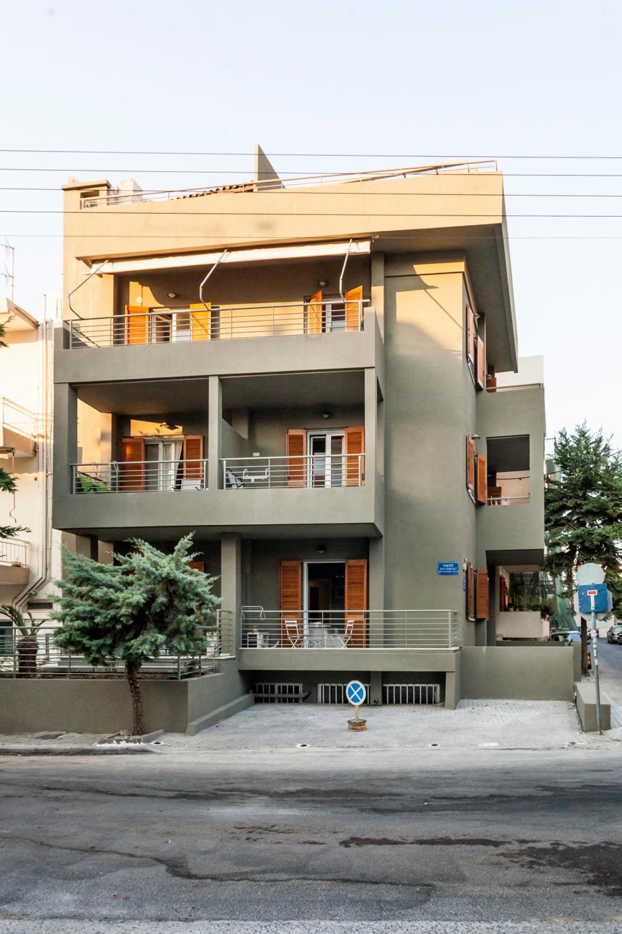 Hotel Candia Studios & Rooms - Image 1