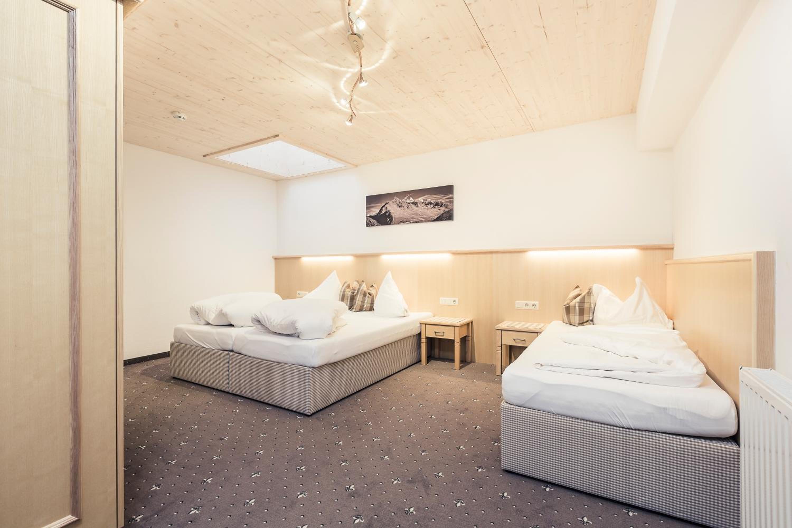 Leni Mountain Appartements view 2