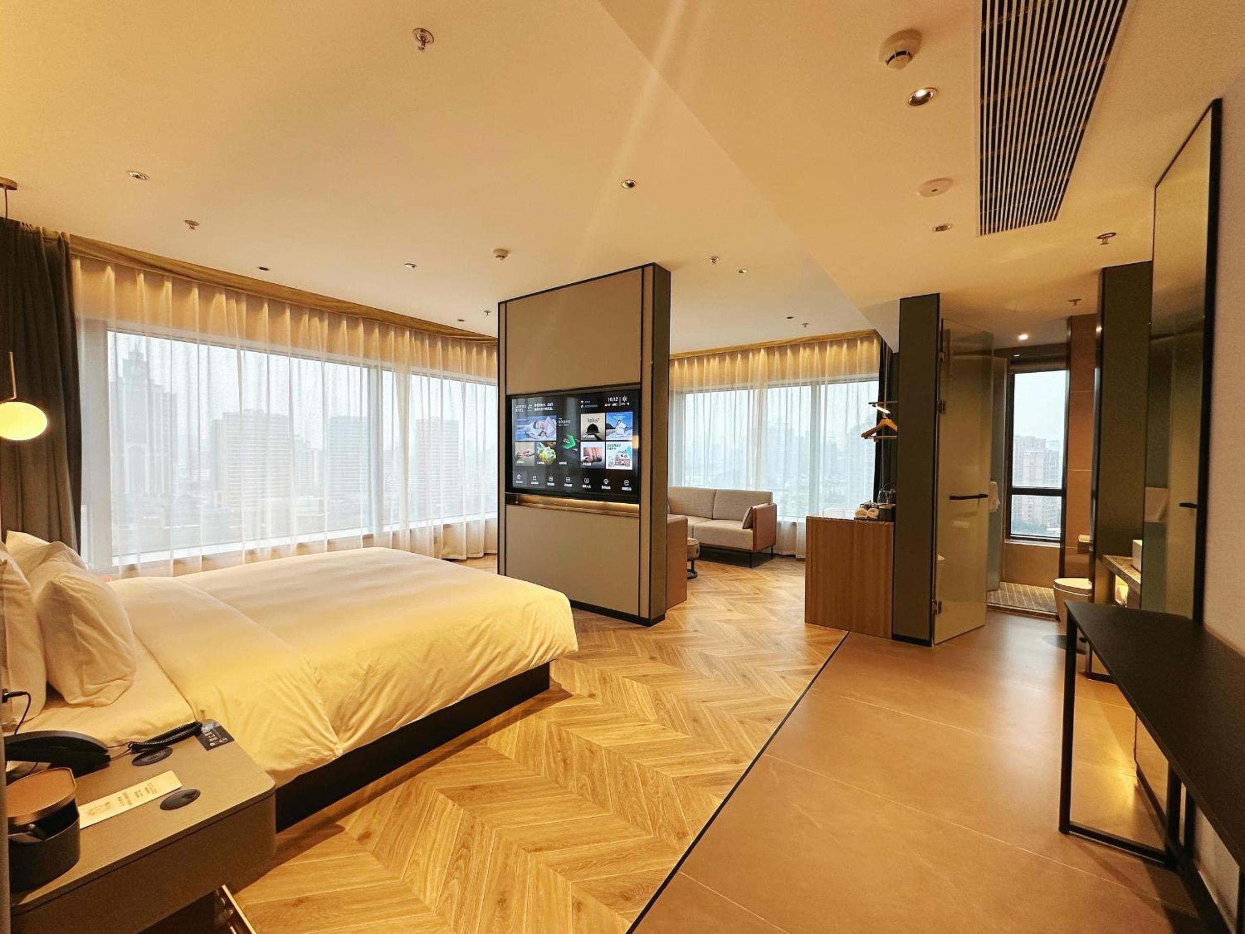 Atour S Hotel Ningbo Zhousu Yejiang