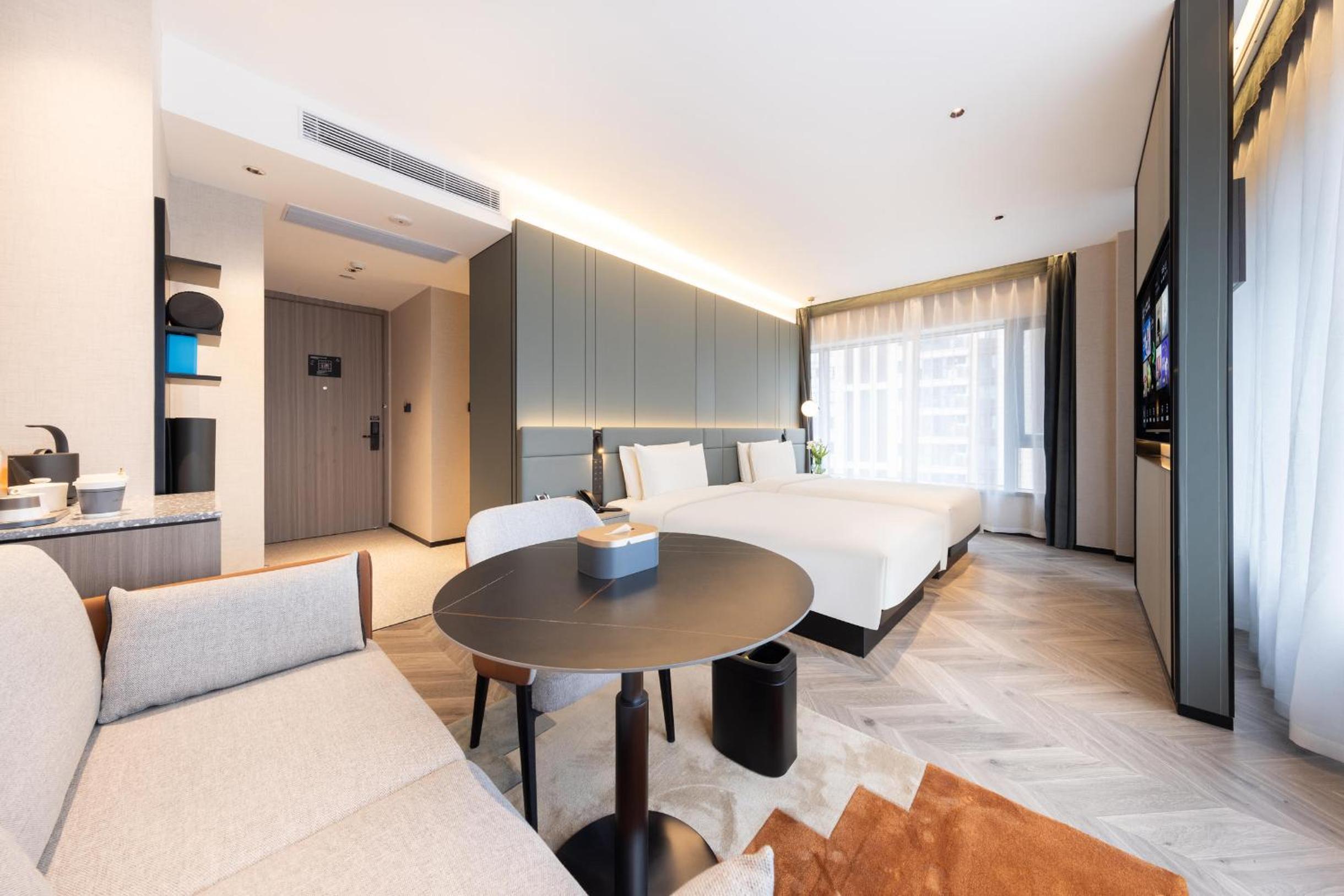 Atour S Hotel Ningbo Zhousu Yejiang