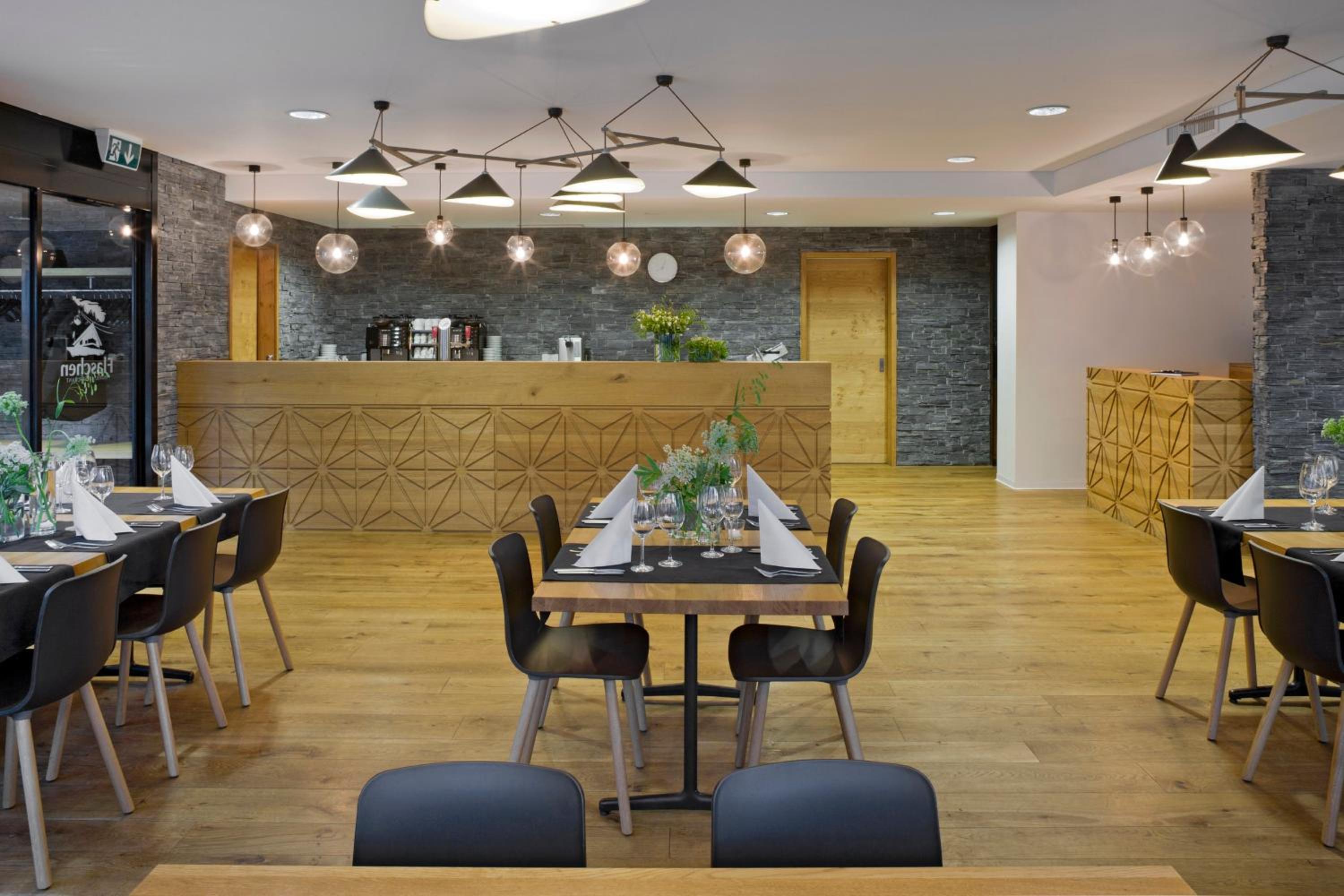 Hotel Restaurant Flaschen