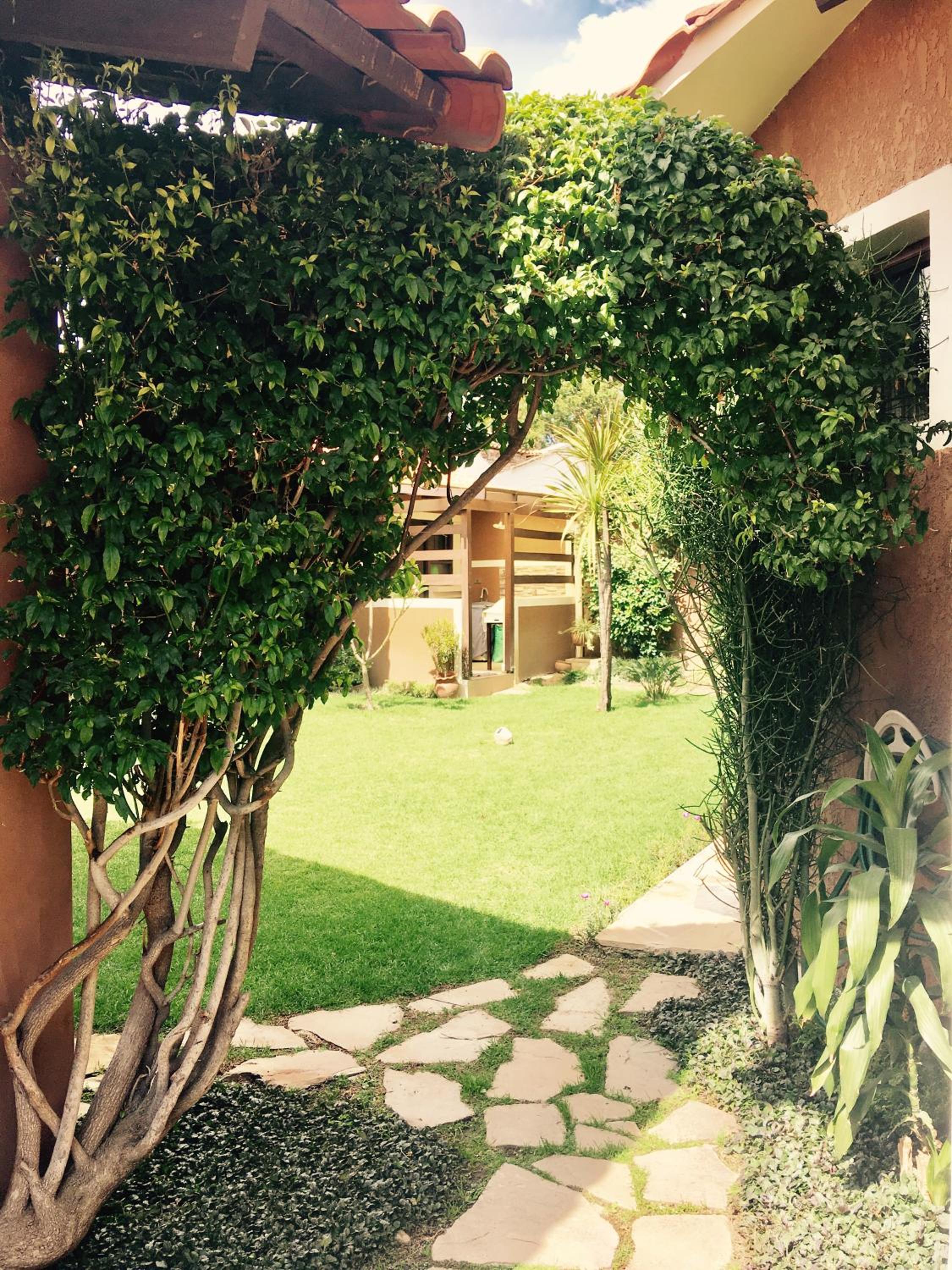 Apartamento con jardin