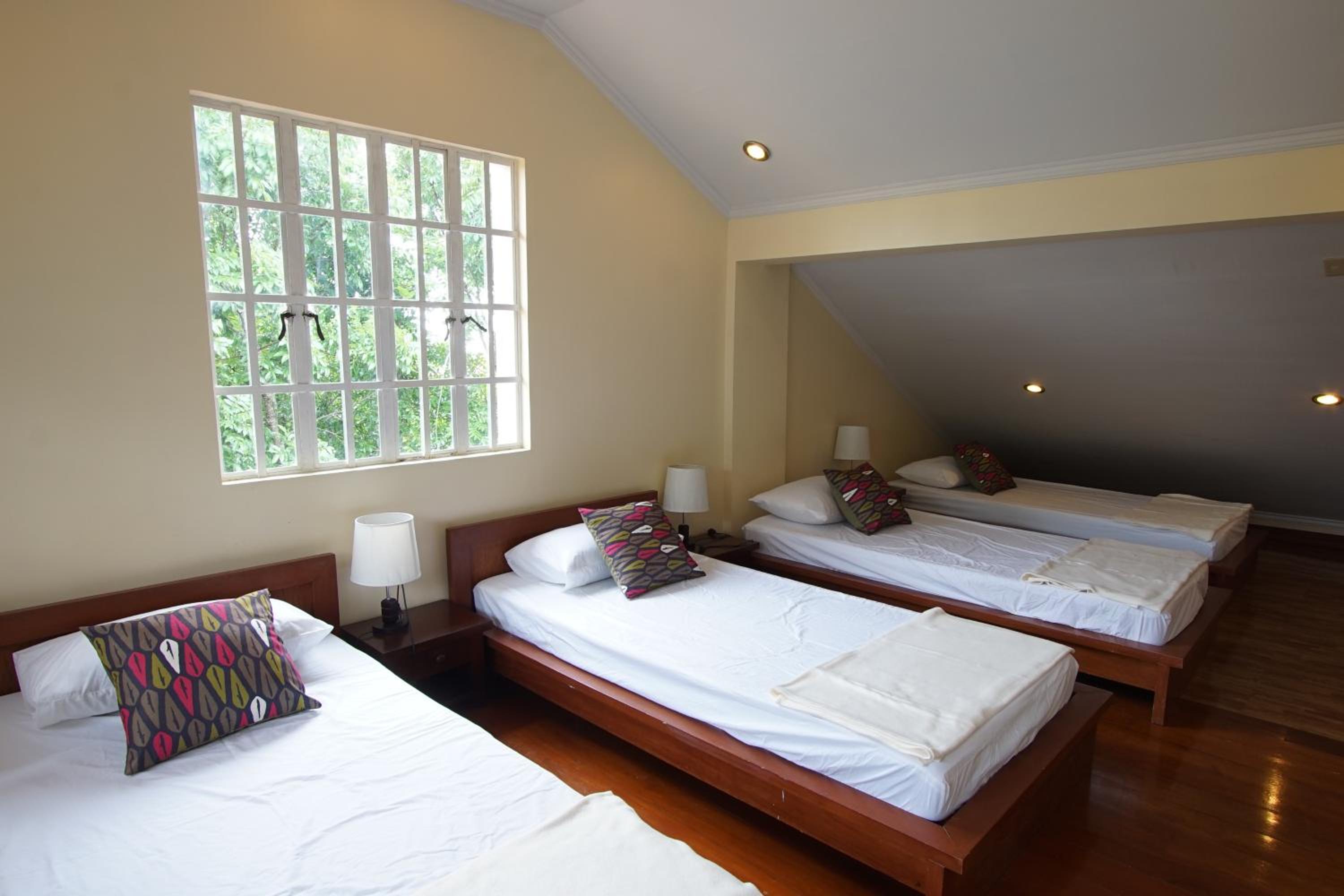 Charming Tagaytay Vacation Home, Tagaytay - 20