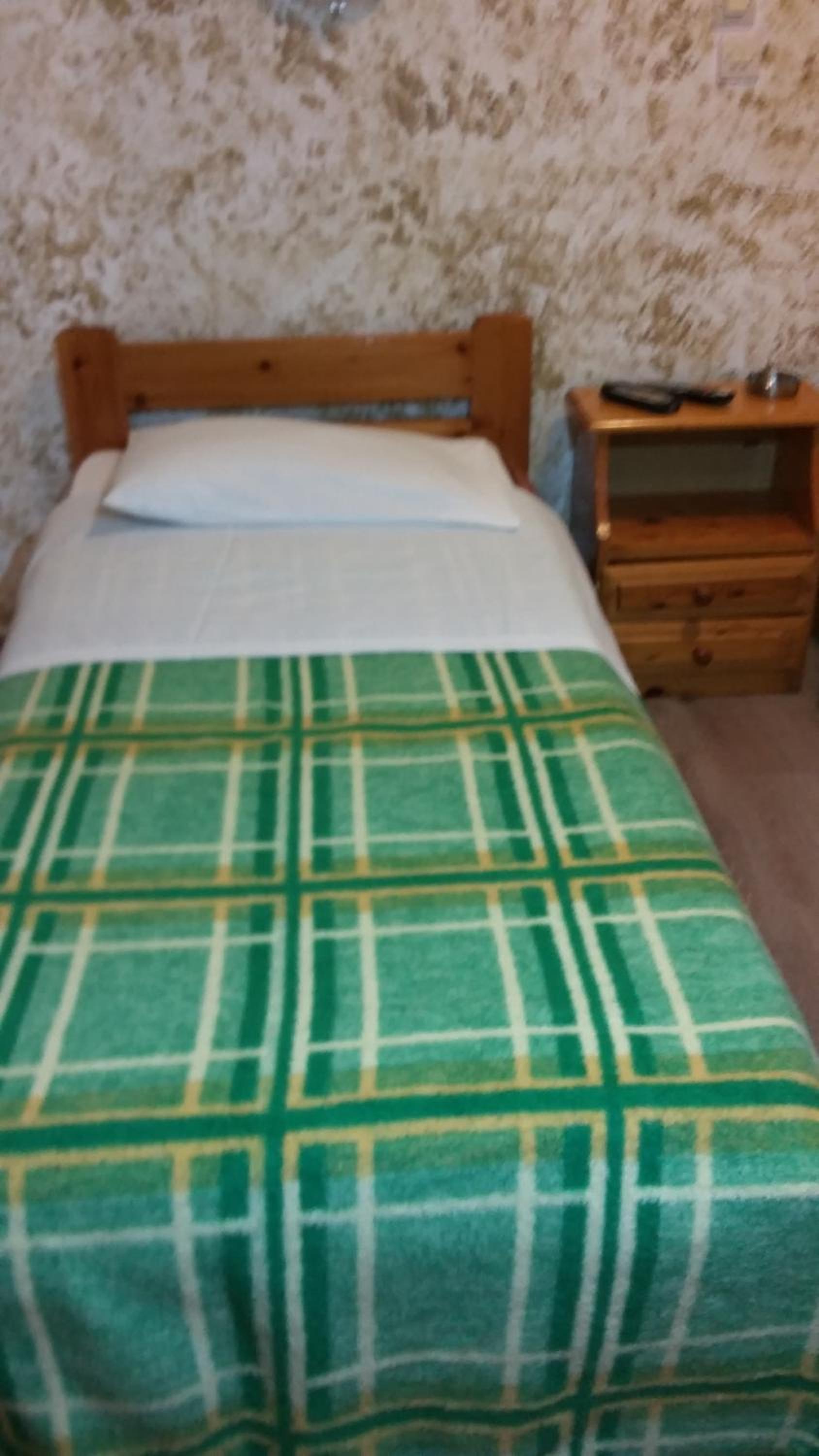 Alma en Athens — bedroom