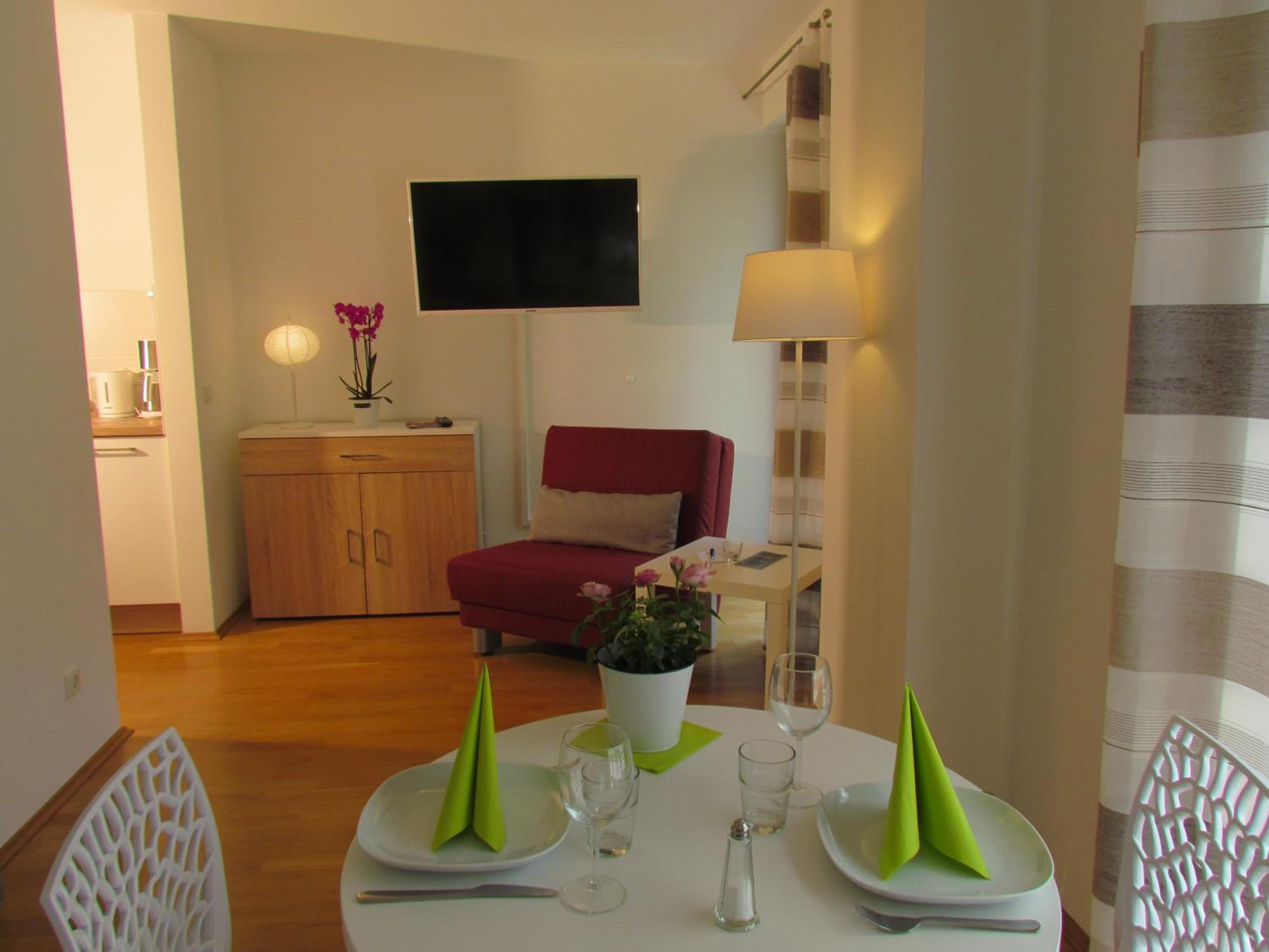 AMENITY-Garden-Apartments