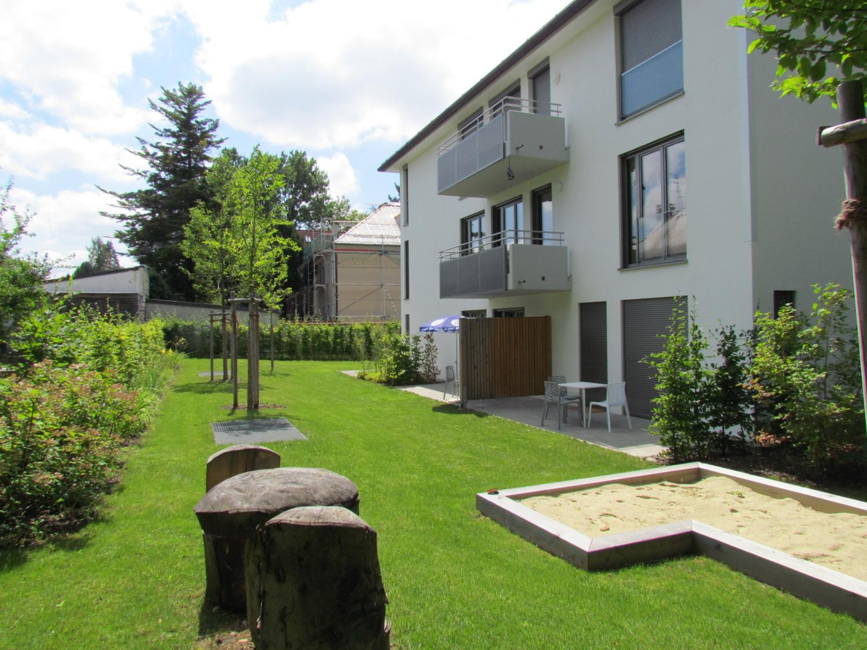 AMENITY-Garden-Apartments