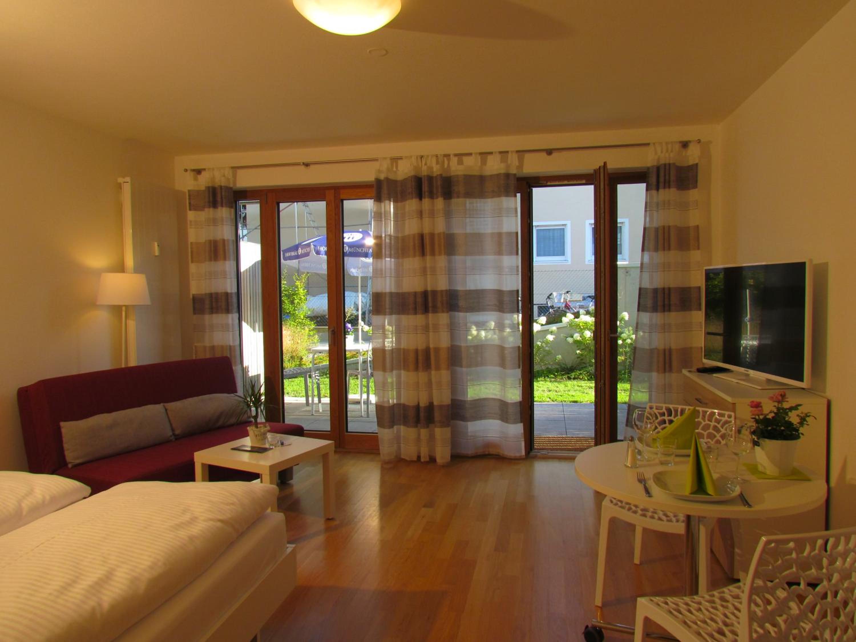 AMENITY-Garden-Apartments