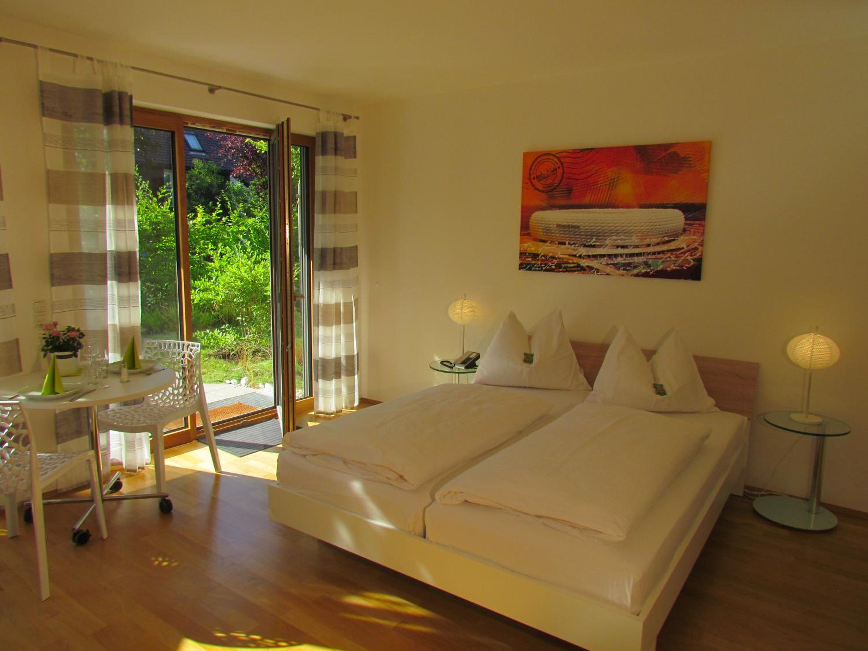 AMENITY-Garden-Apartments