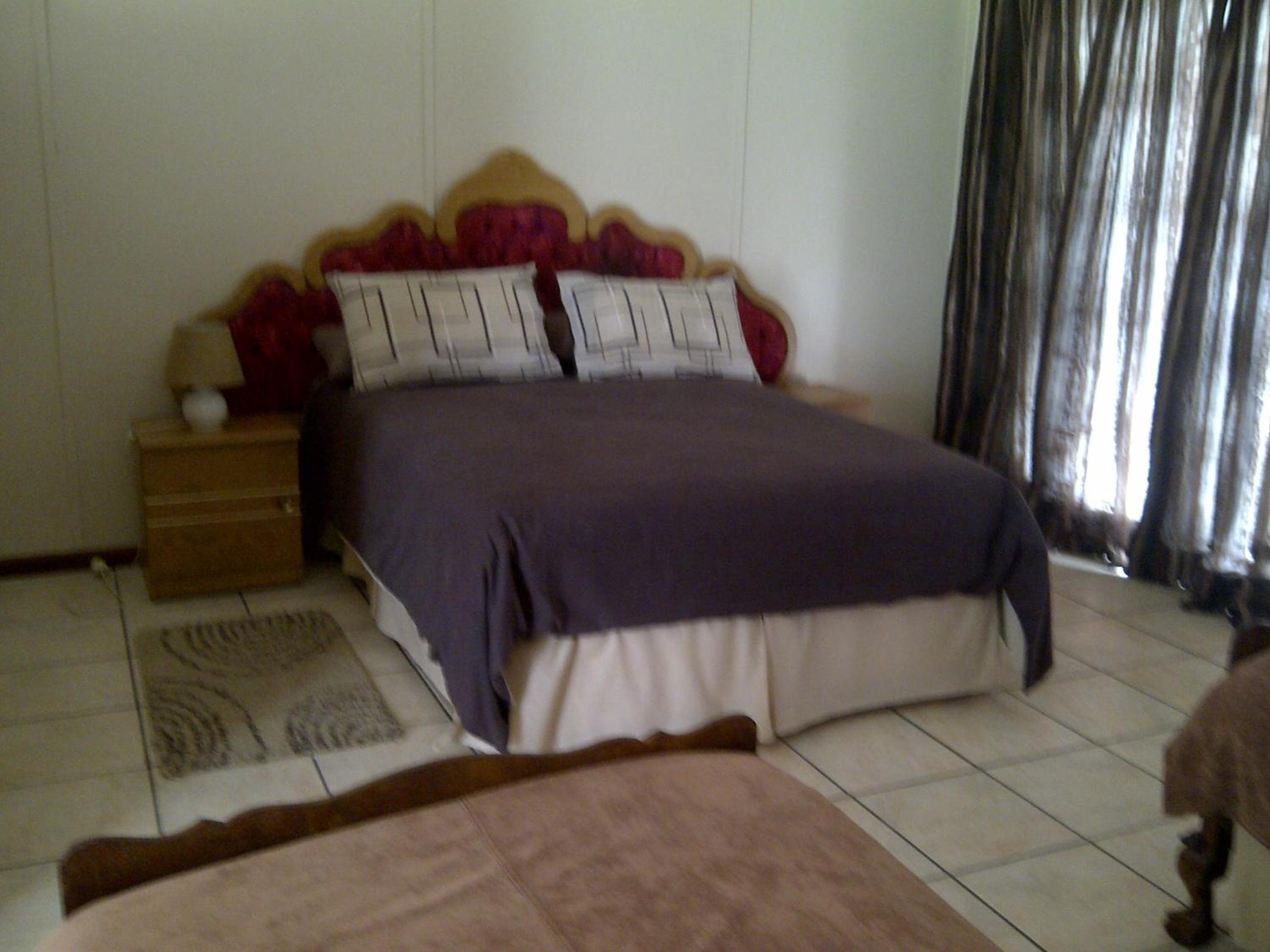 Port Elizabeth Apartment view 3