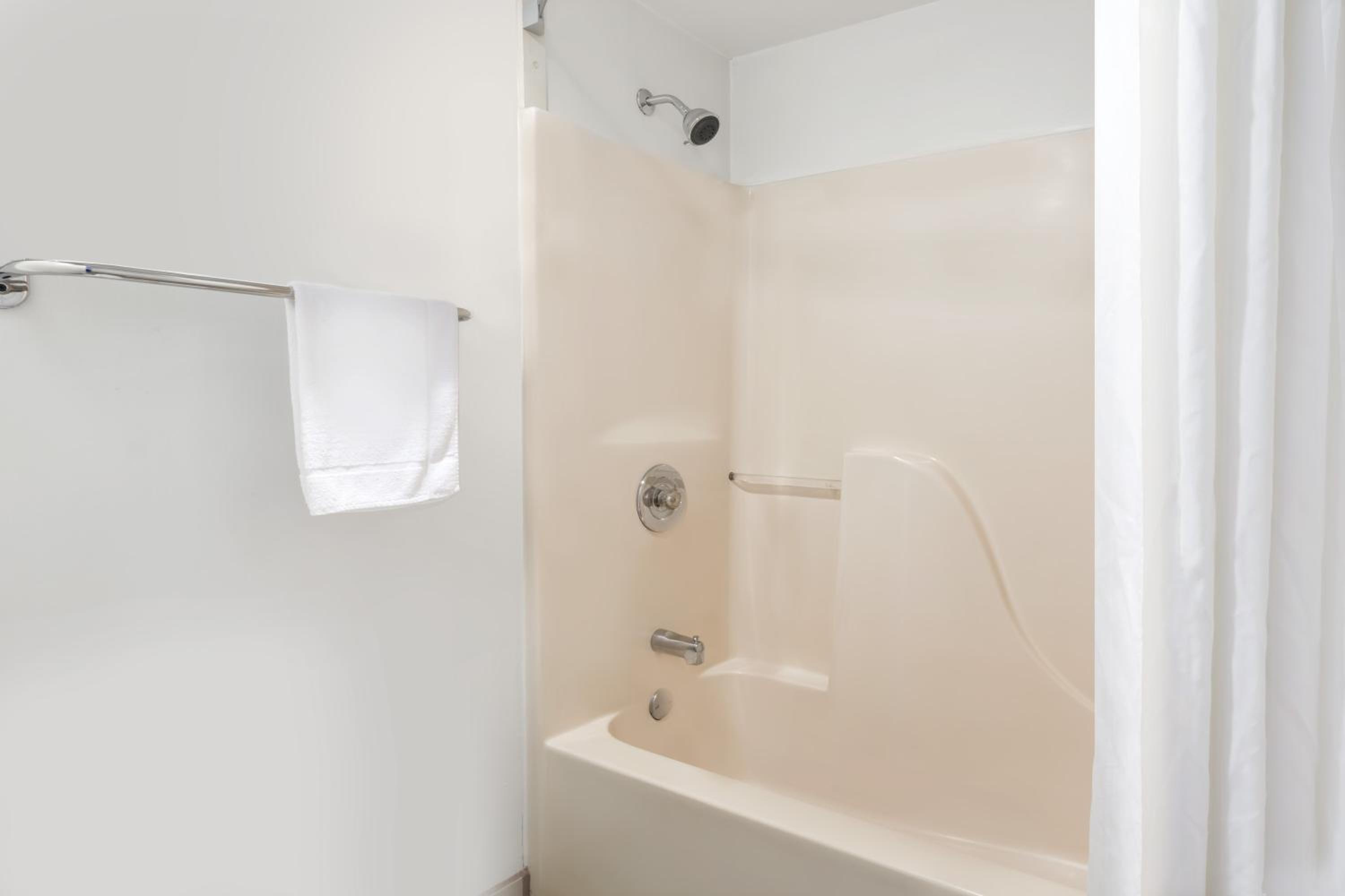 Vero Beach Vacations - Redfinn Inn - Property Image 12