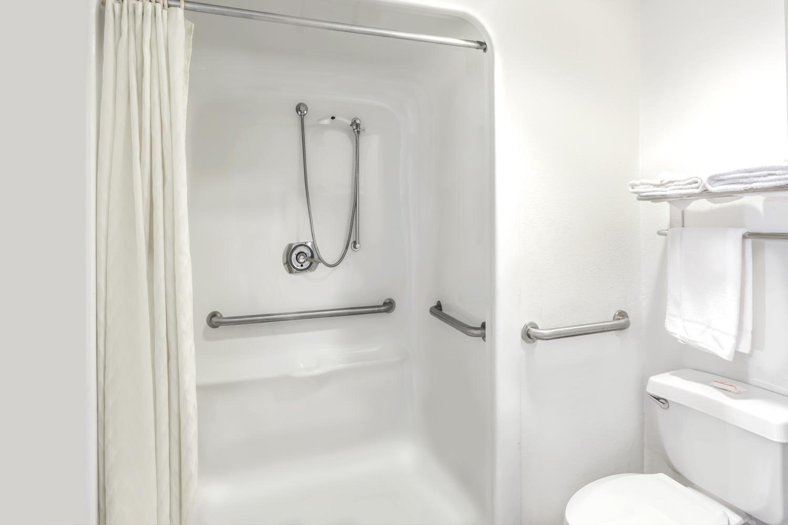 Vero Beach Vacations - Redfinn Inn - Property Image 13