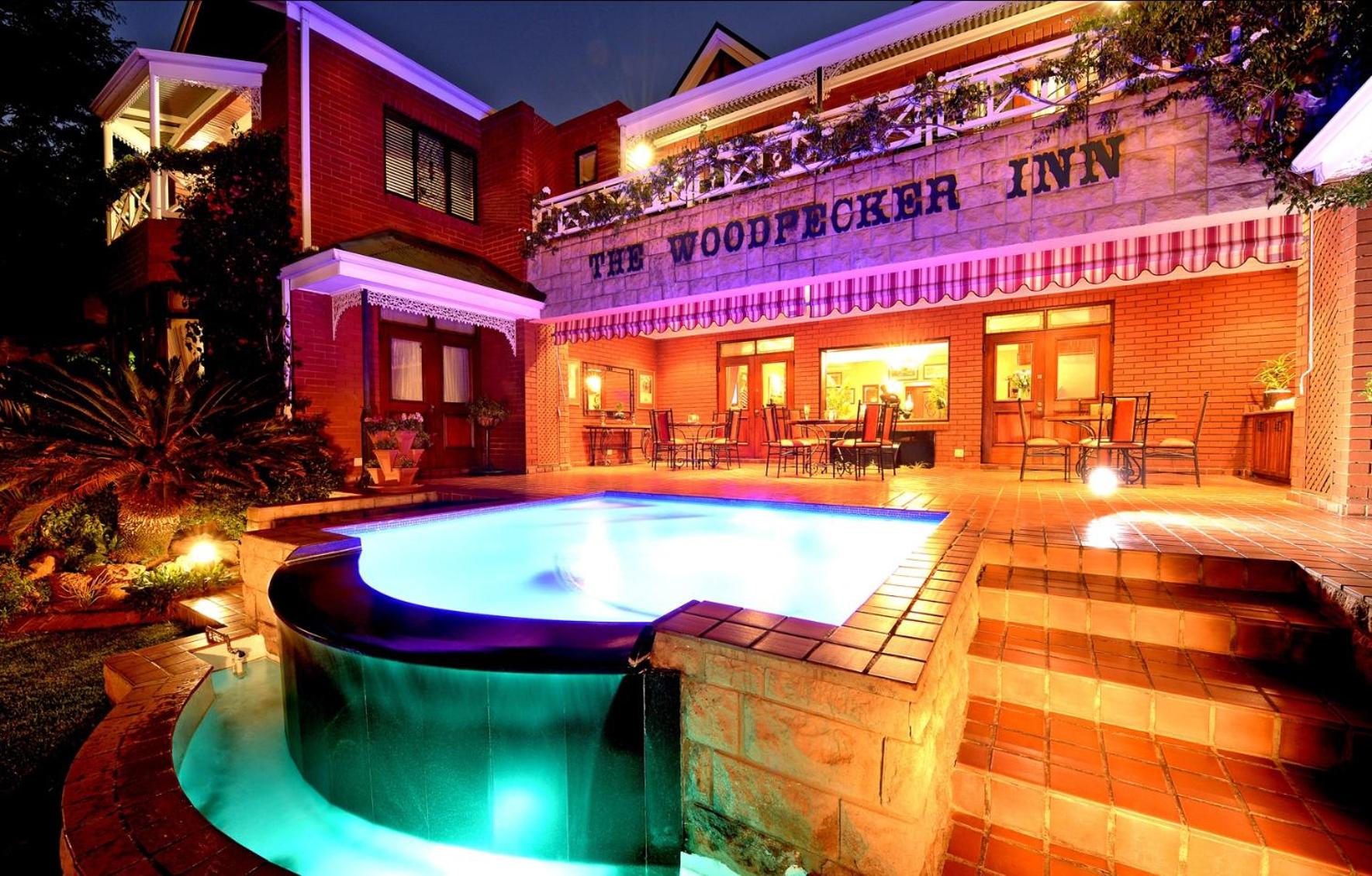 The Woodpecker Inn — photo 14