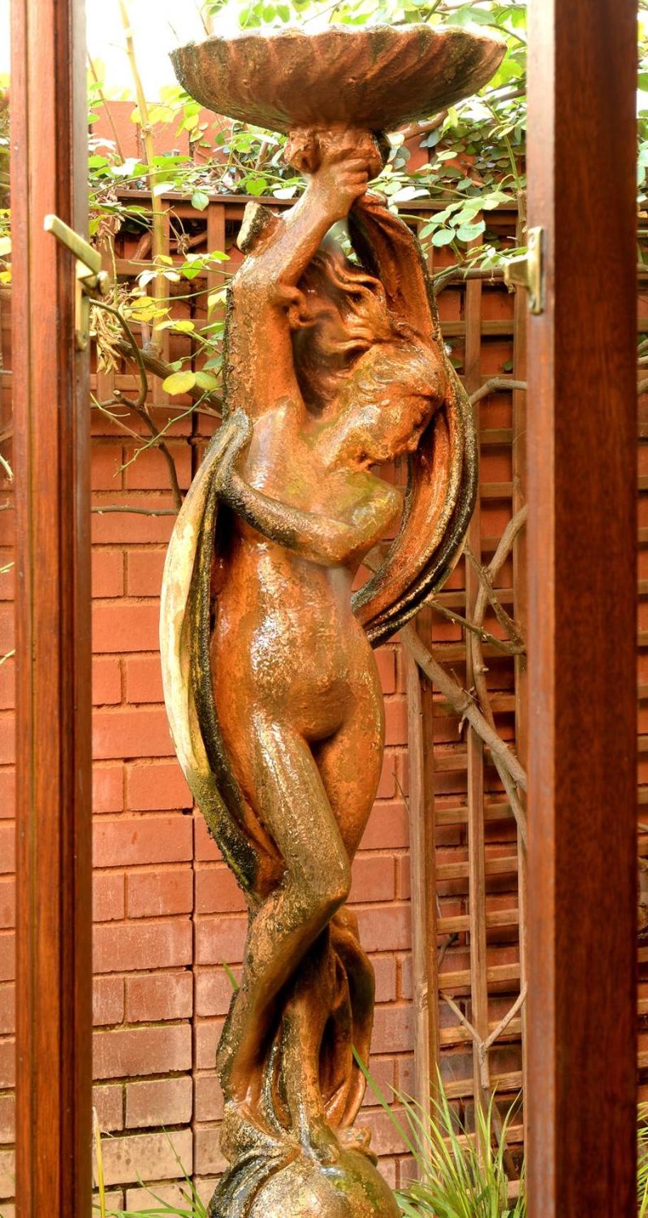 The Woodpecker Inn - Image 3