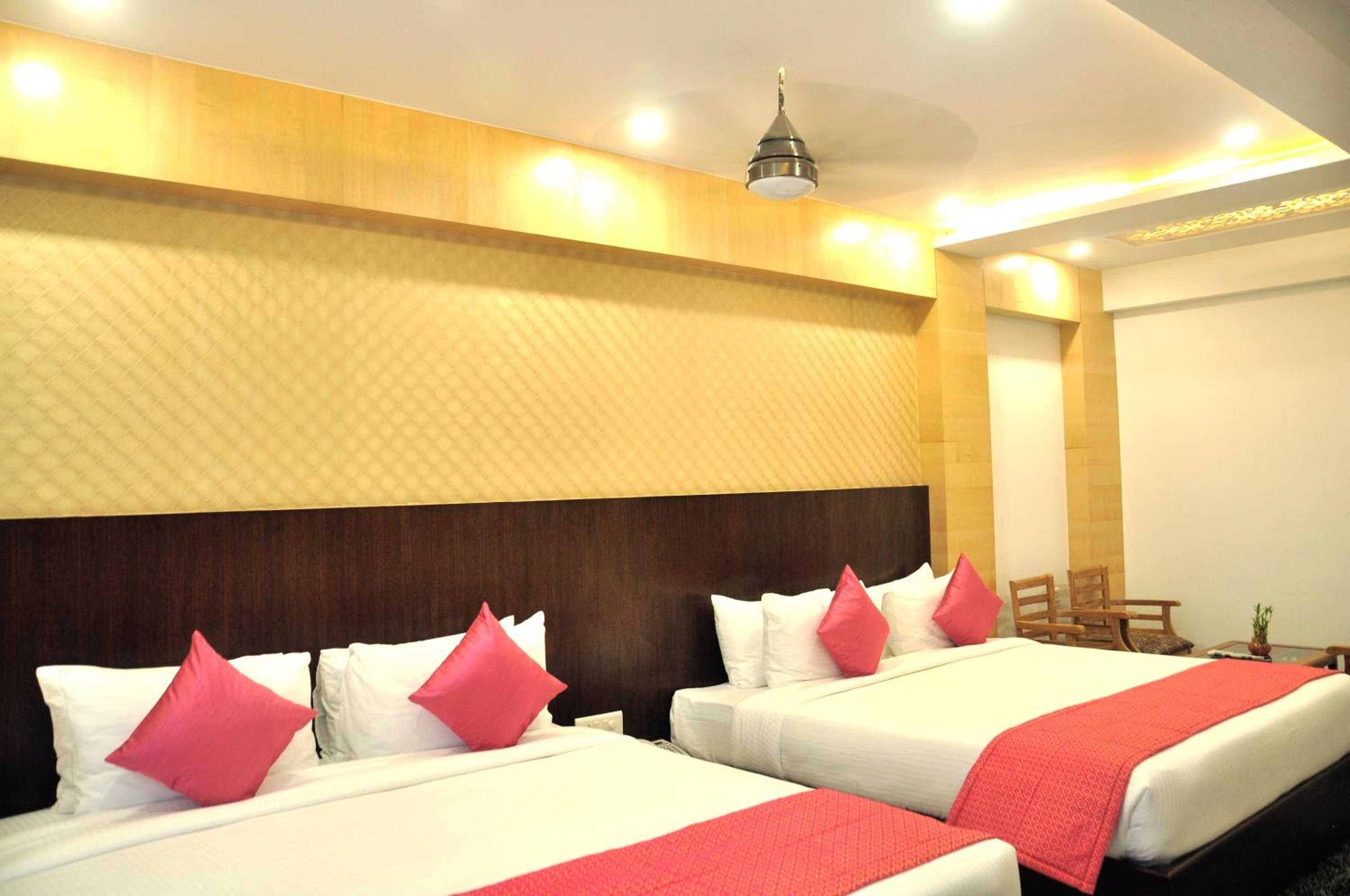 Hotel SGT Plaza