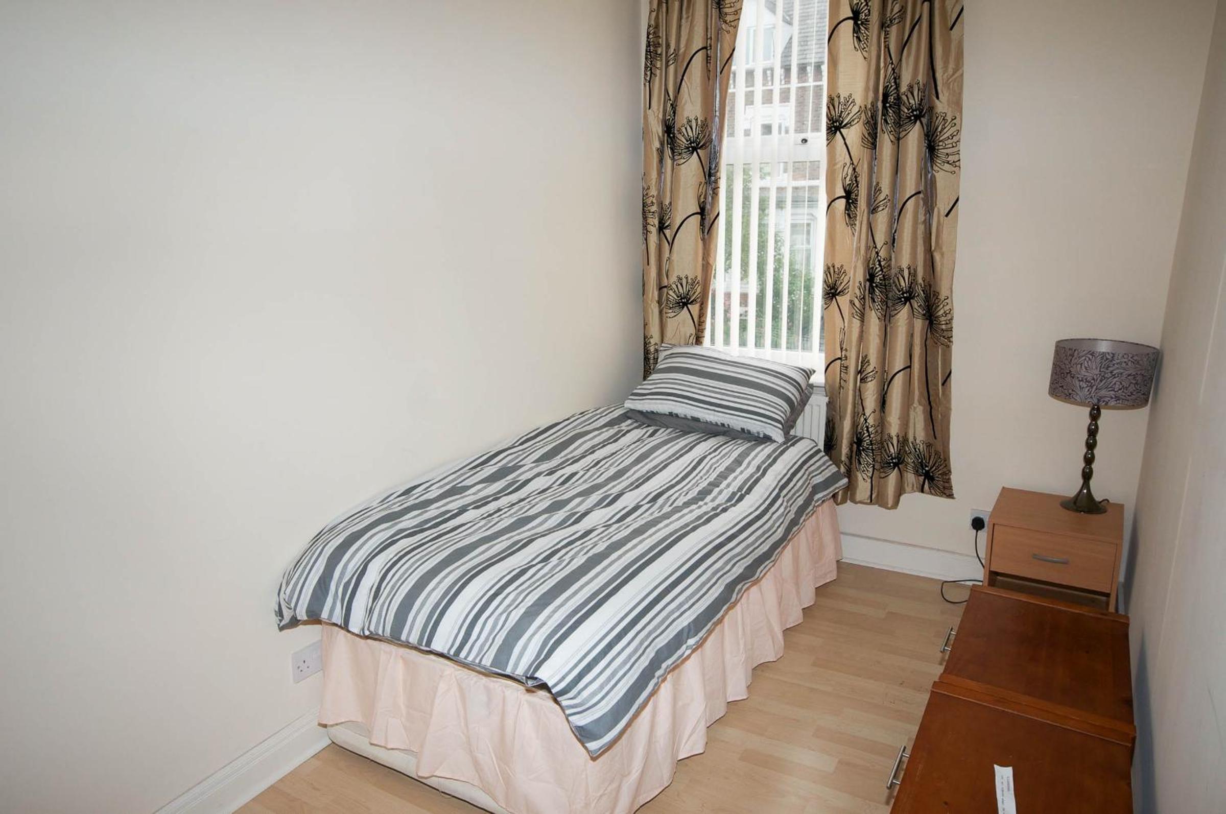 MARLEY MANSIONS APARTMENT - Clarendon