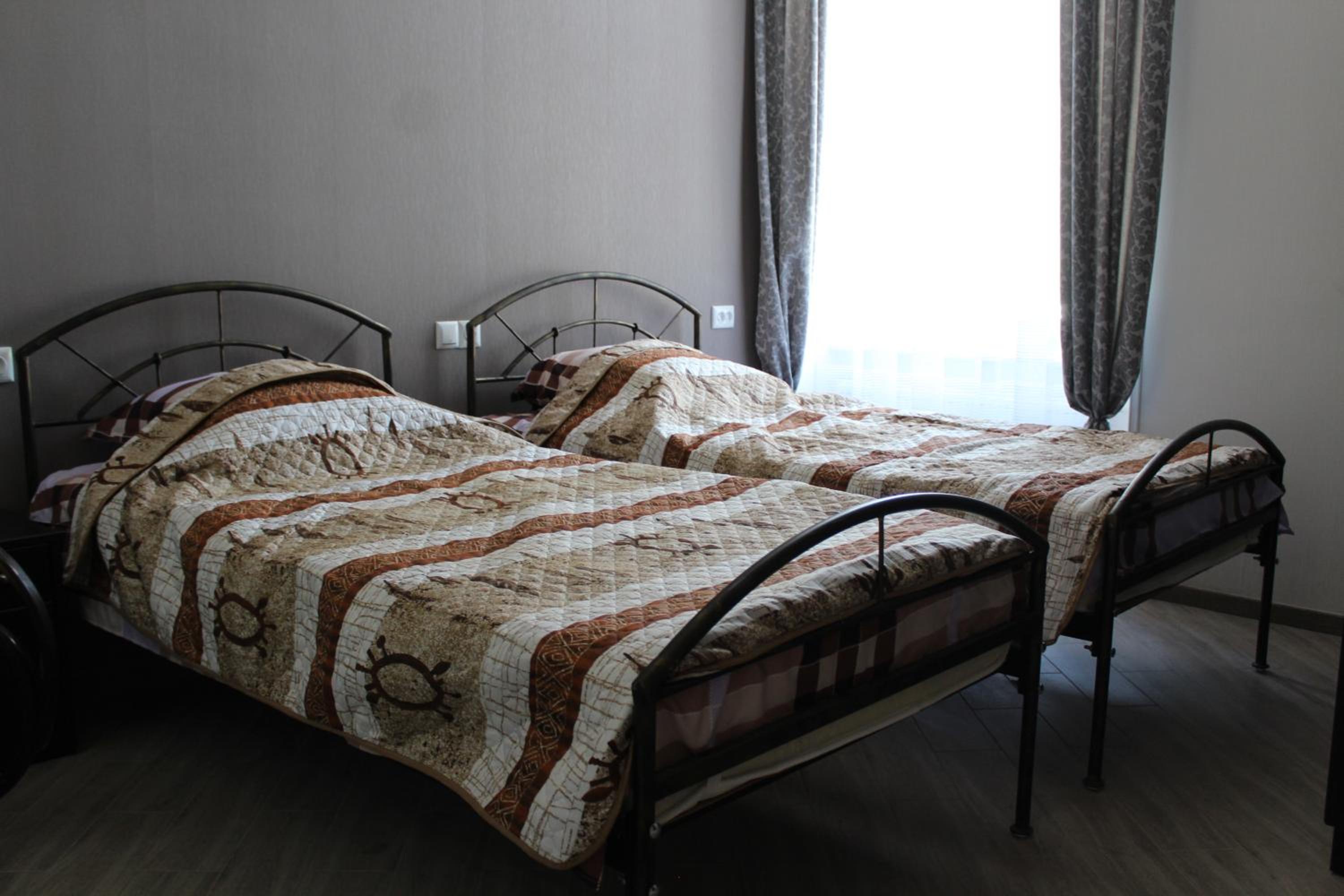 Guest House on Gia Abesadze Street view 3