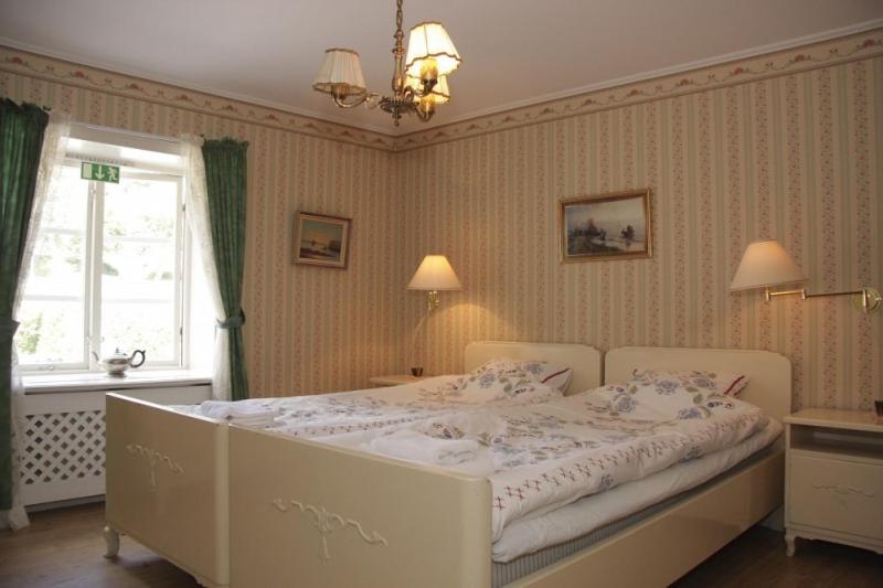 Garvaregården Hotel , B&B och Café