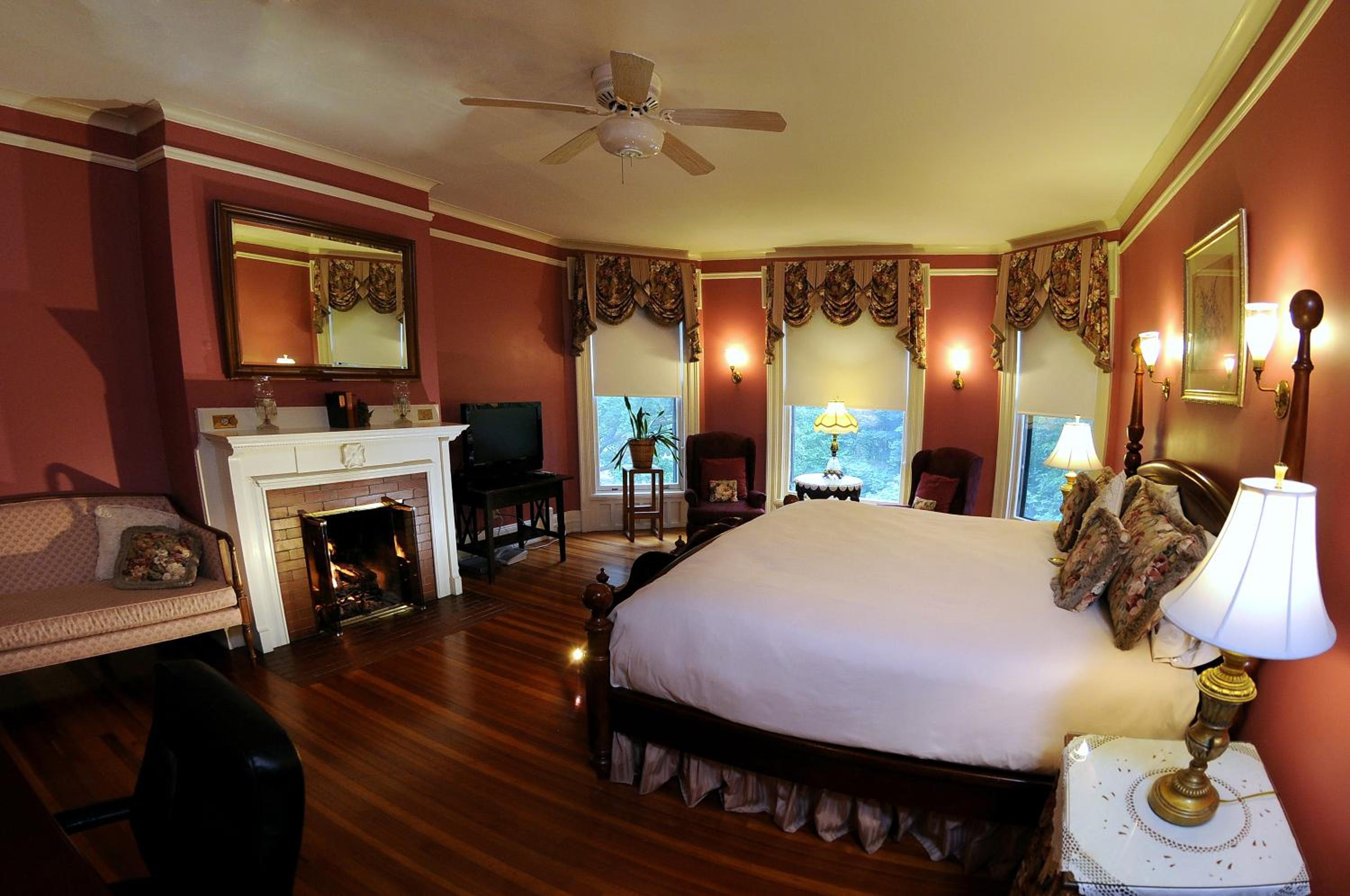The Oliver Inn view 5