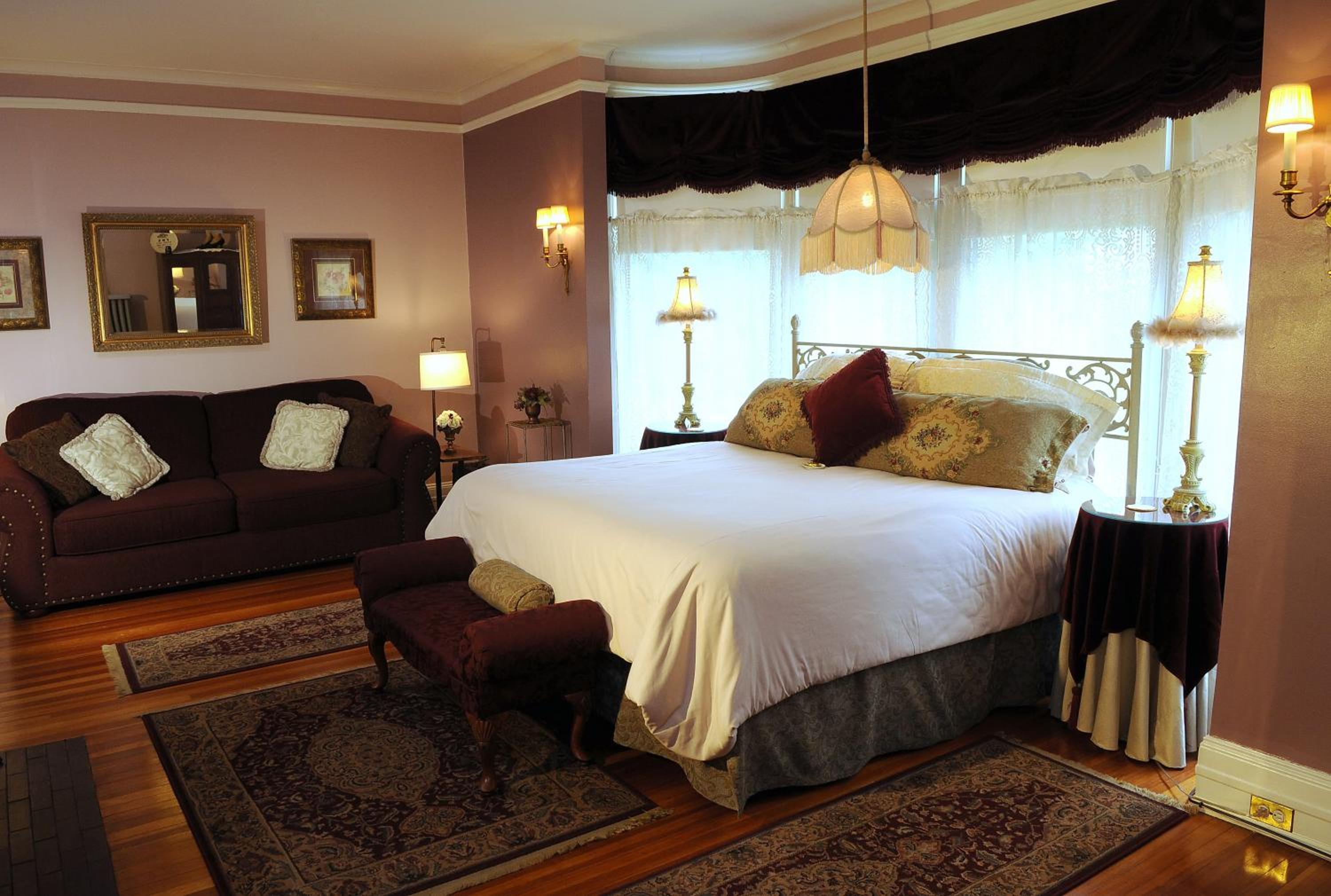 The Oliver Inn view 3