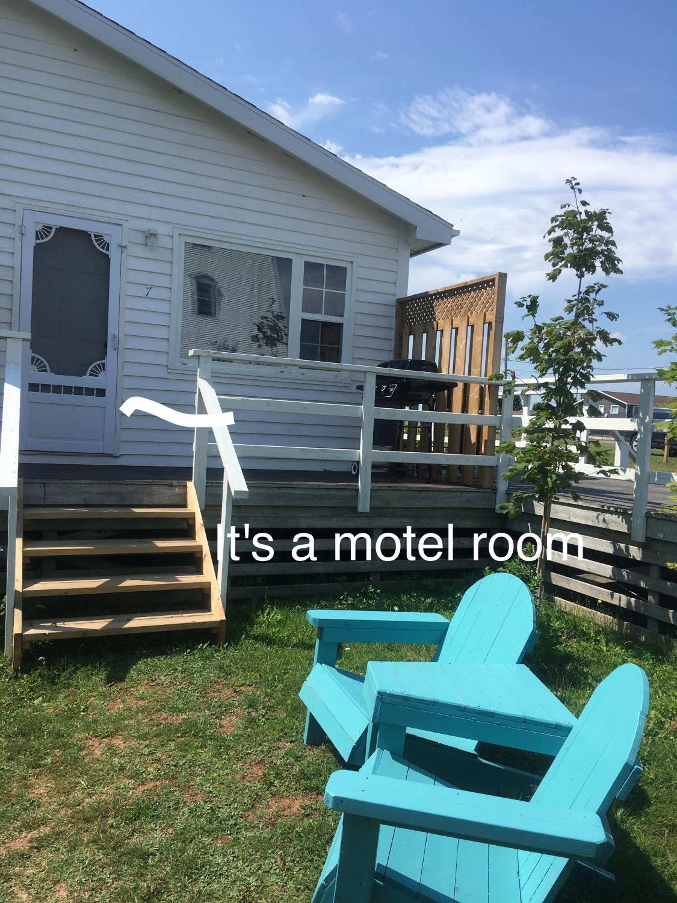 Baywatch Lighthouse Cottages & Motel
