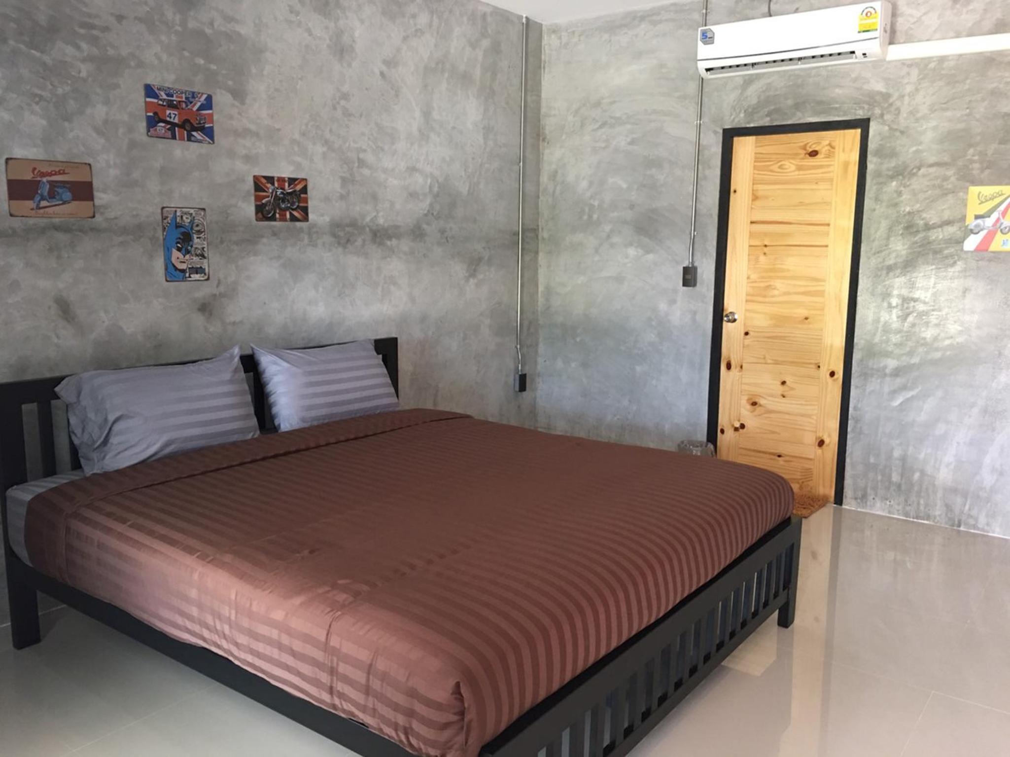The Loft Resort Kabin Buri